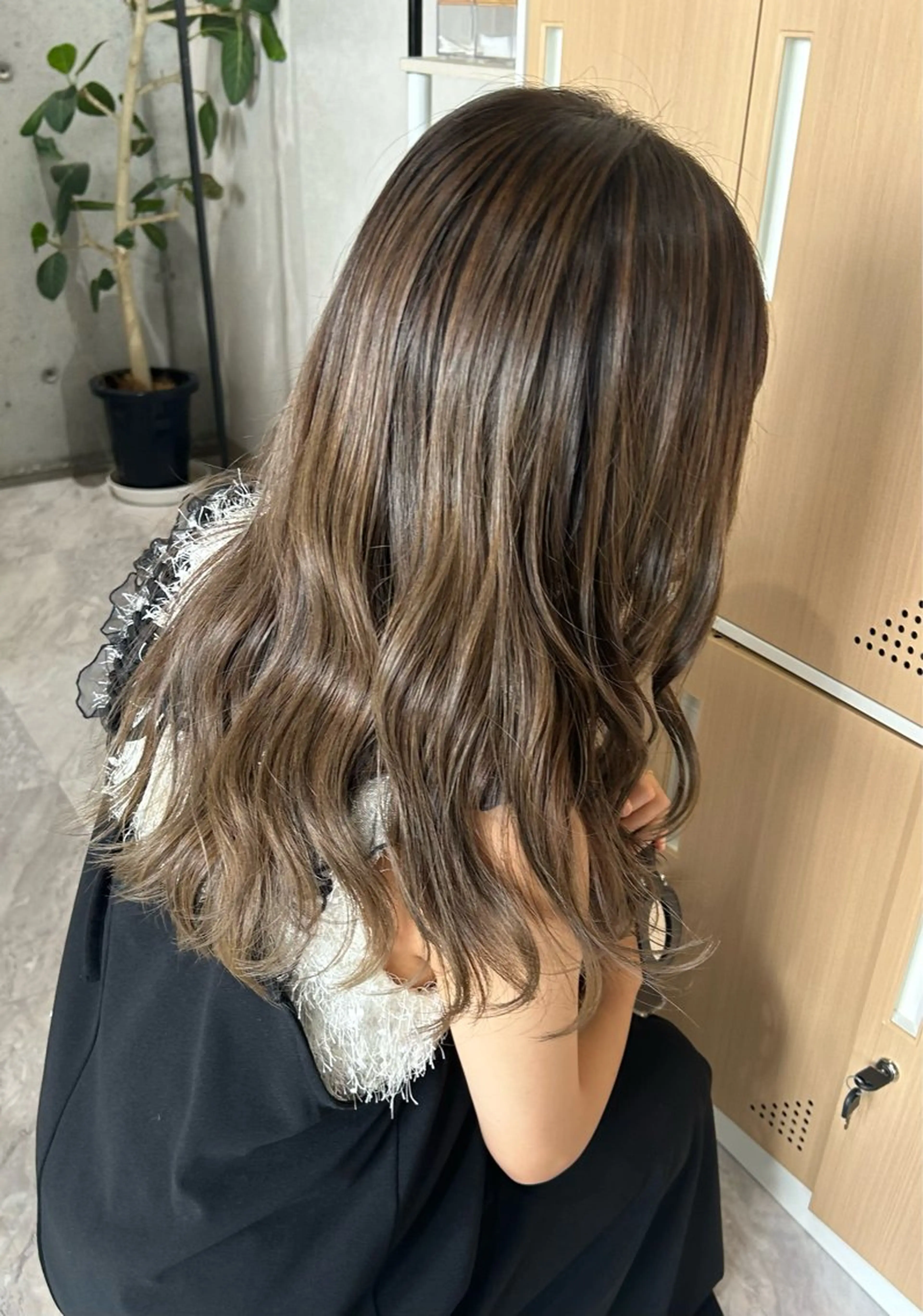 セミロング カラー おおひら ののはのヘアスタイル