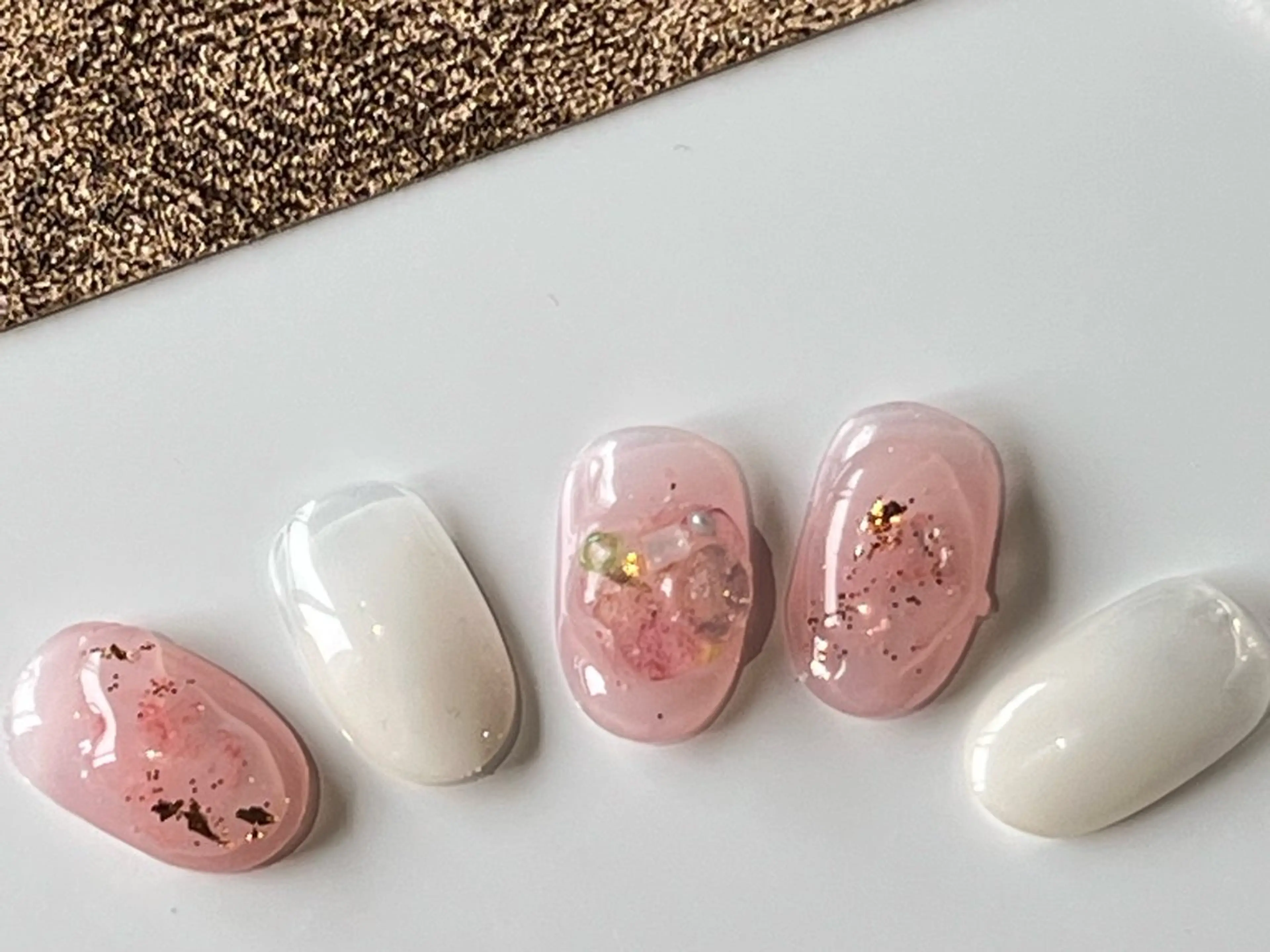 ネイル Kurehashi Yui🧸のネイルデザイン