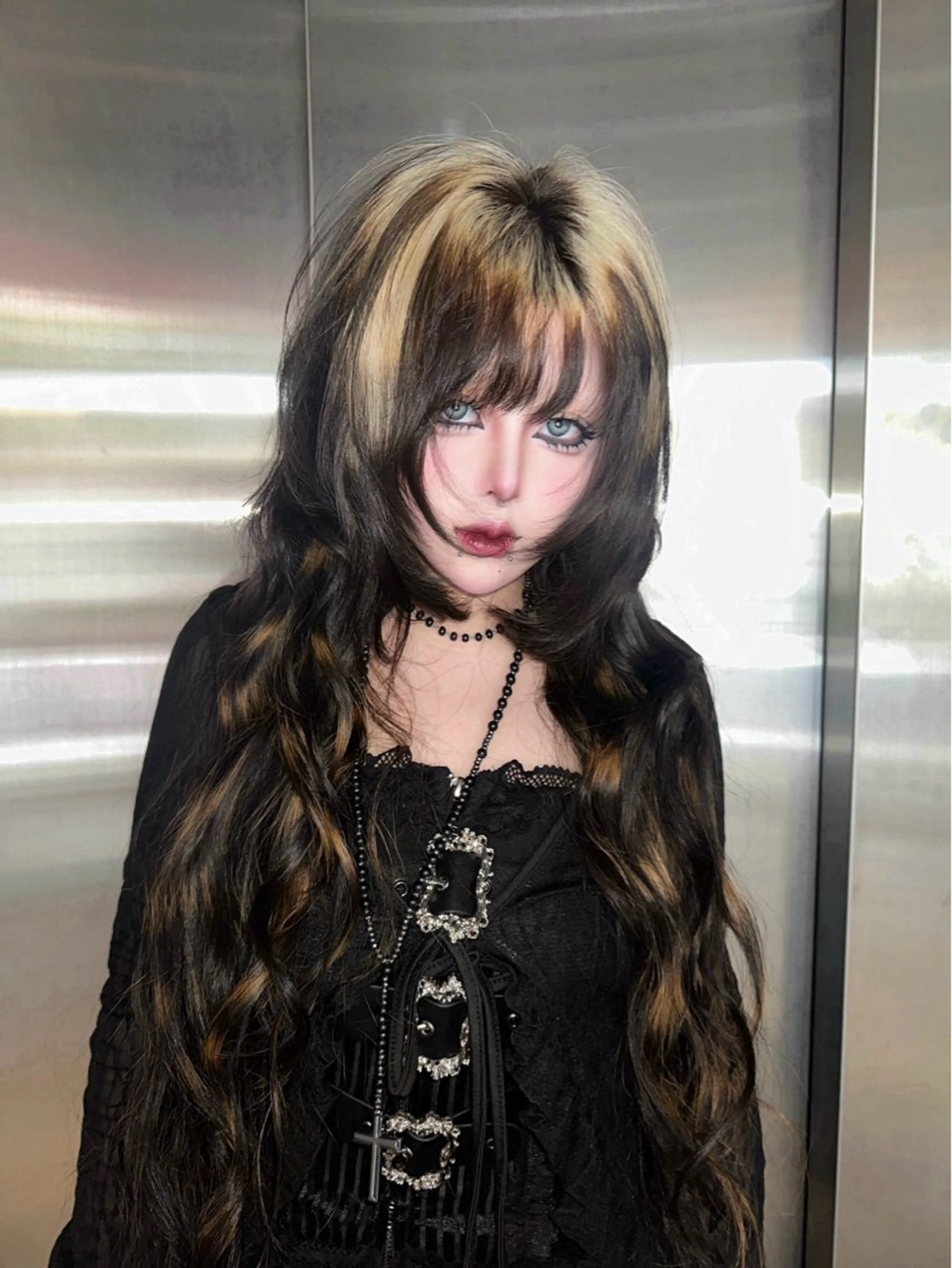 ロング ハイトーン🫀 デザイン🪐yumeのヘアスタイル