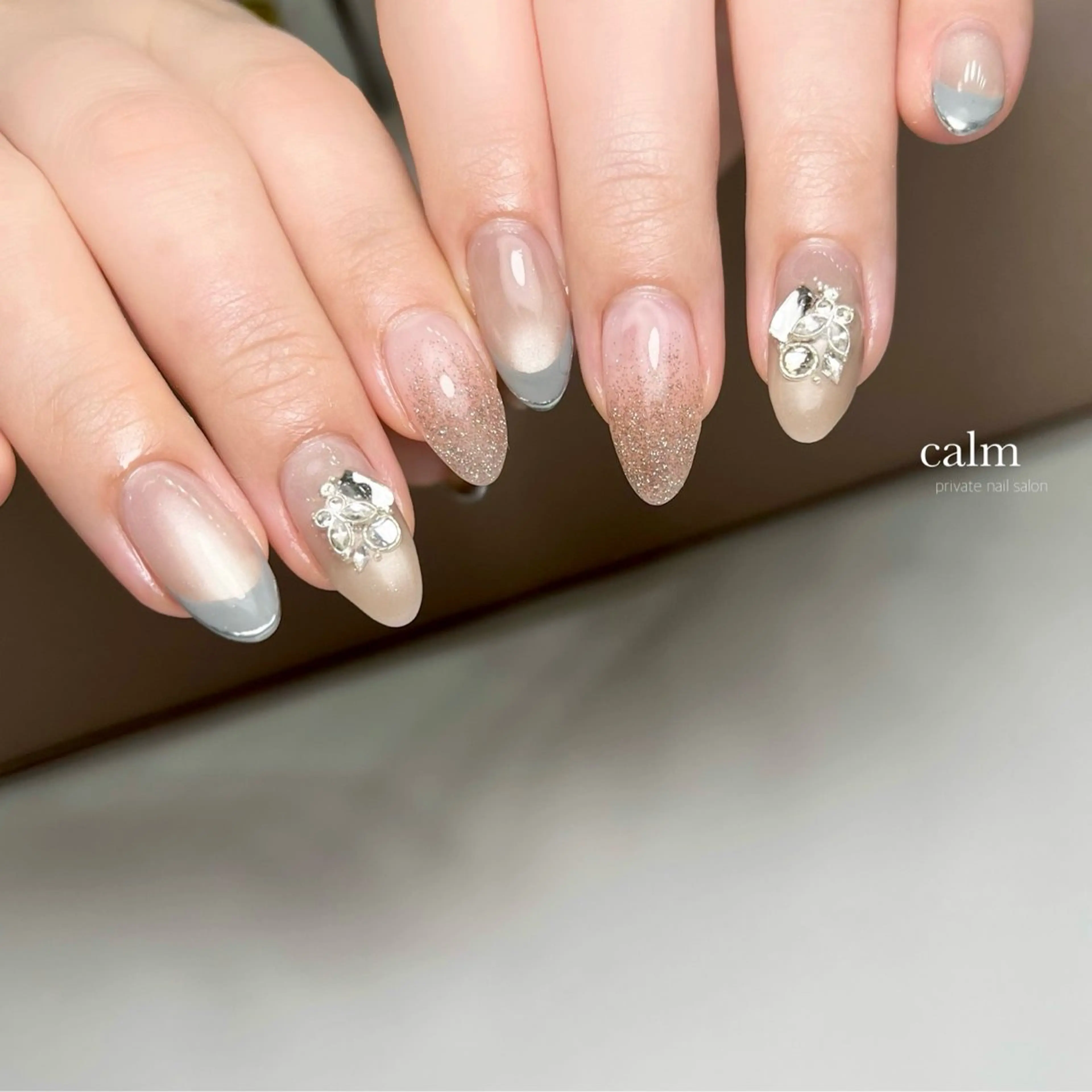 ネイル ハンドネイル calm 〔ｶｰﾑ〕のネイルデザイン