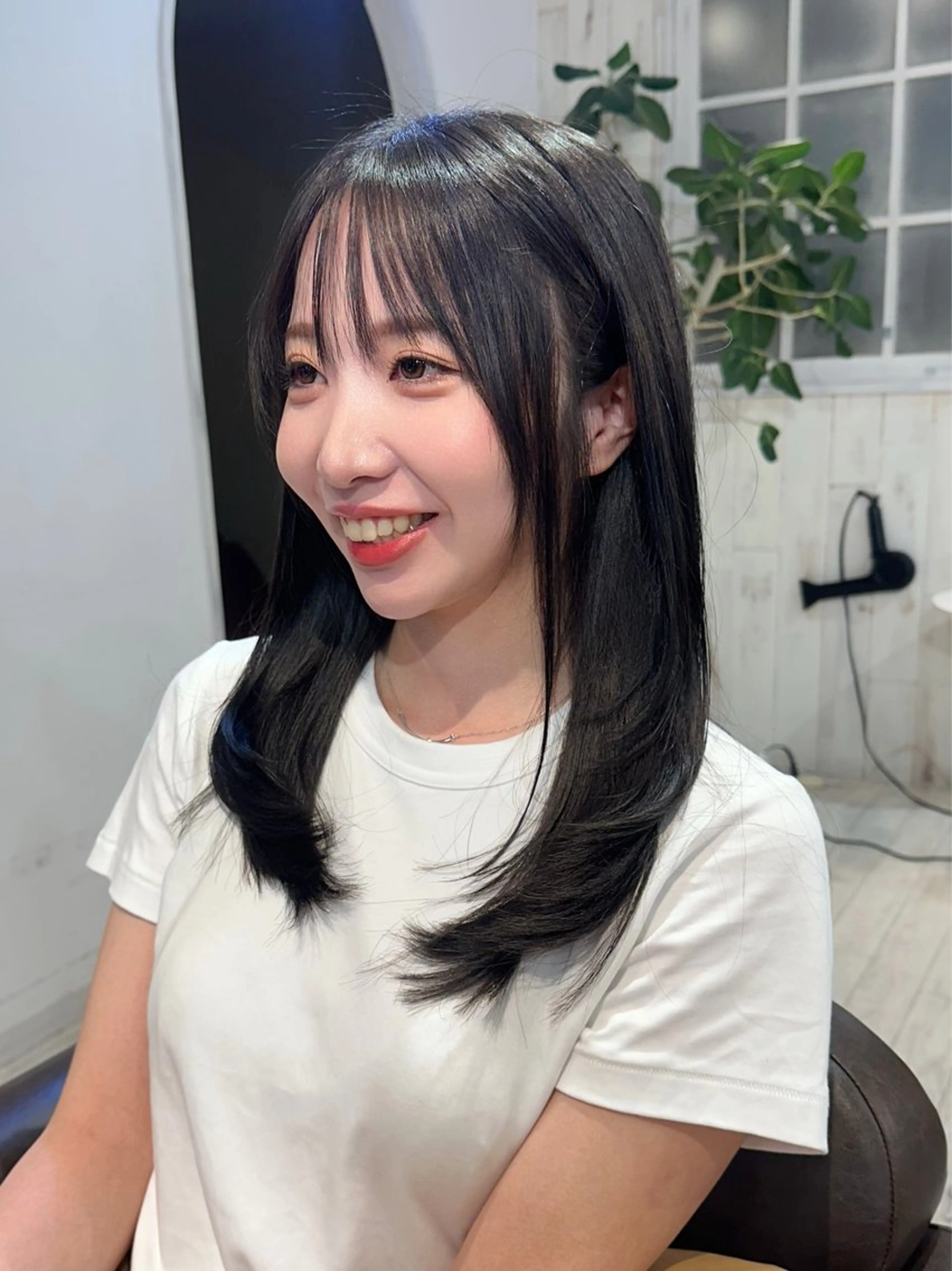 セミロング 縮毛矯正/ショート/ レイヤー/畑中正敏のヘアスタイル