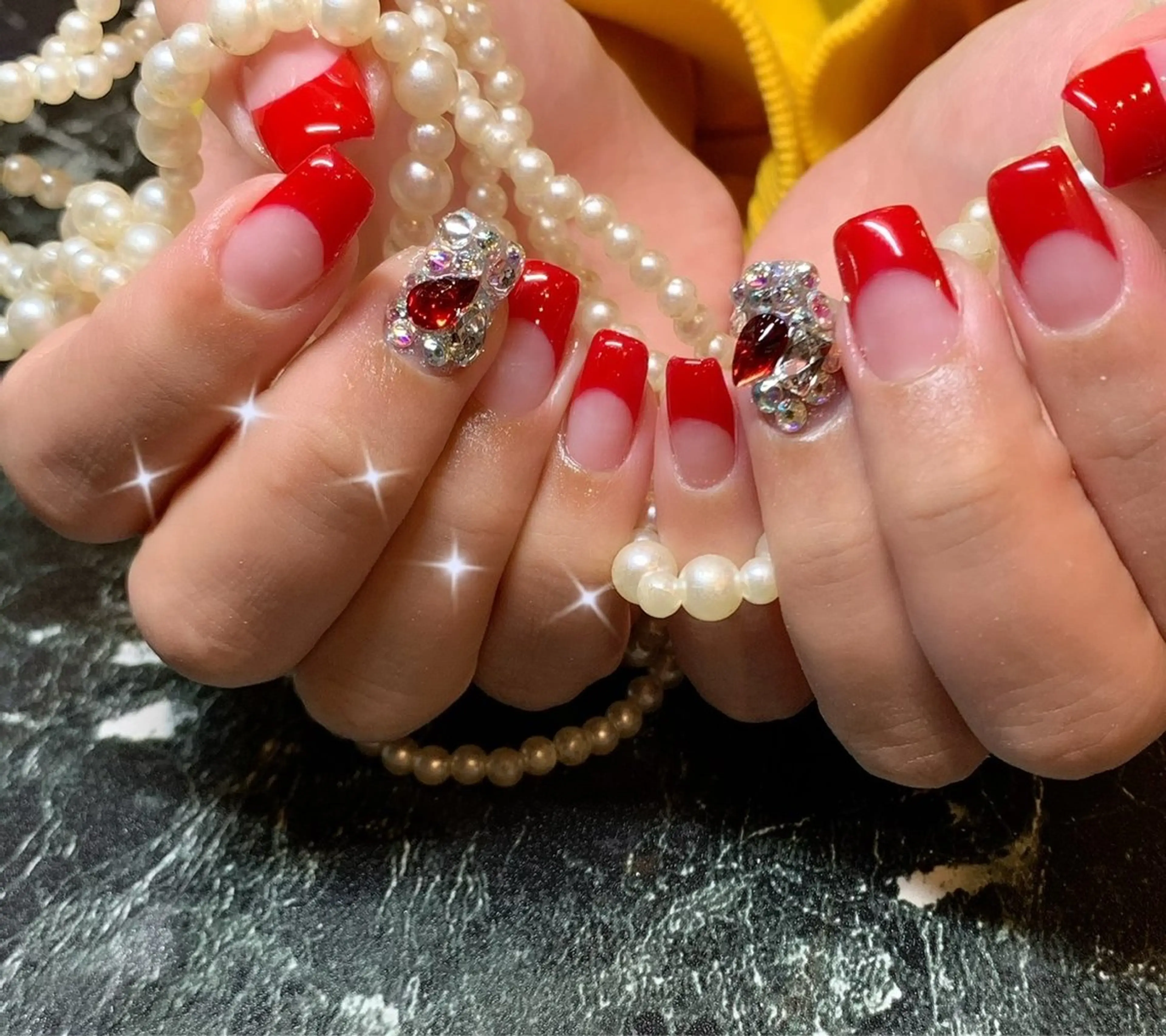 ネイル ハンドネイル glitter na ils AYAのネイルデザイン