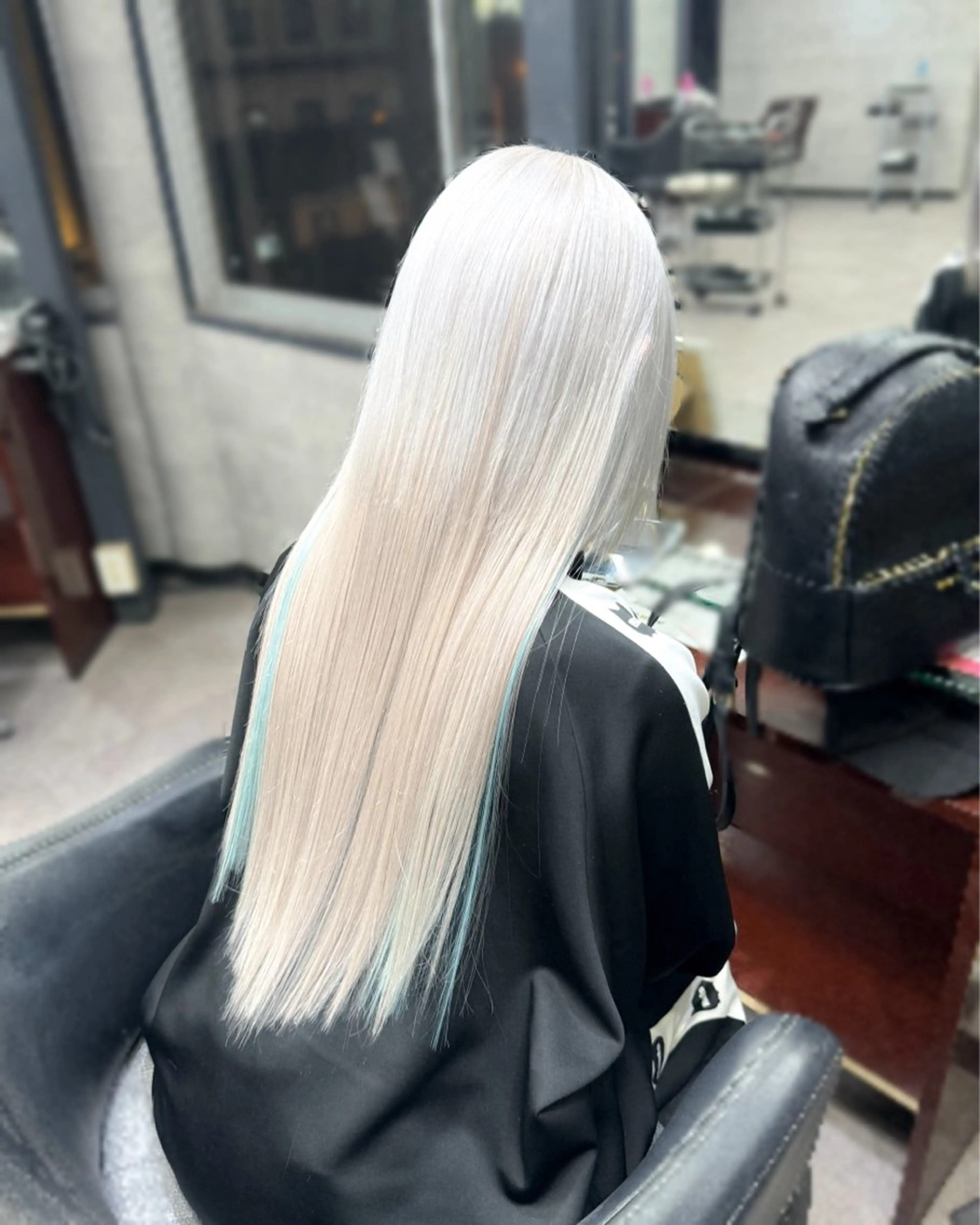 ロング カラー カット ヘアカラー トリートメント エクステ ハイトーンエクステ 🎩カズキ🎩のヘアスタイル