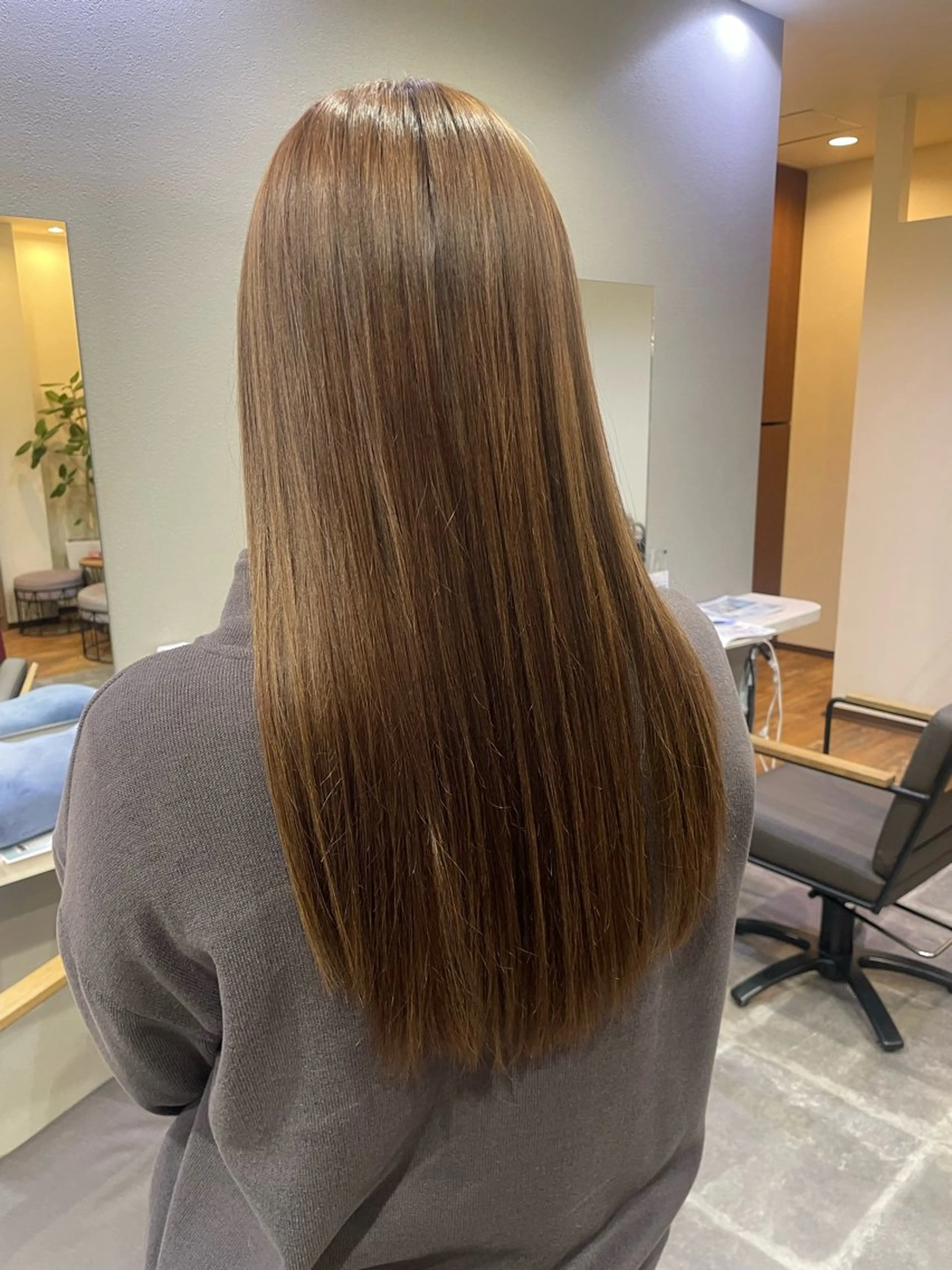 ロング カラー オカベ カレン💜のヘアスタイル