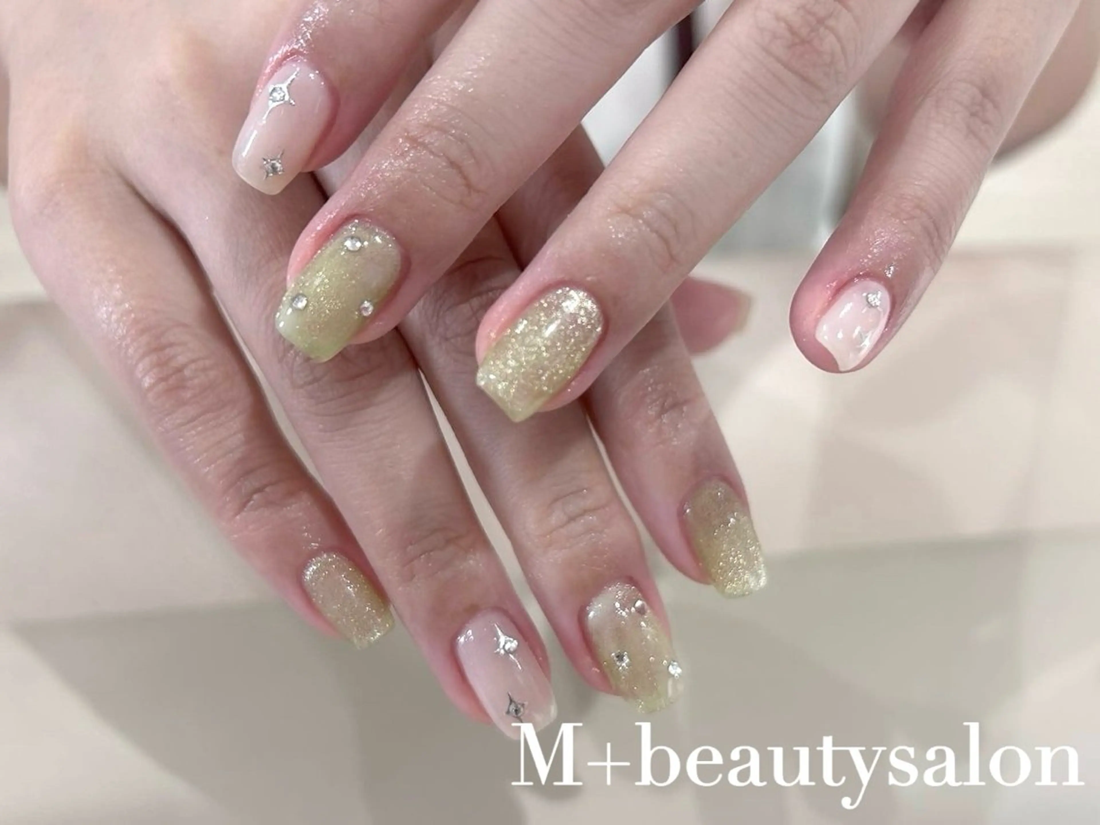 ネイル M+  Beauty Salonのネイルデザイン