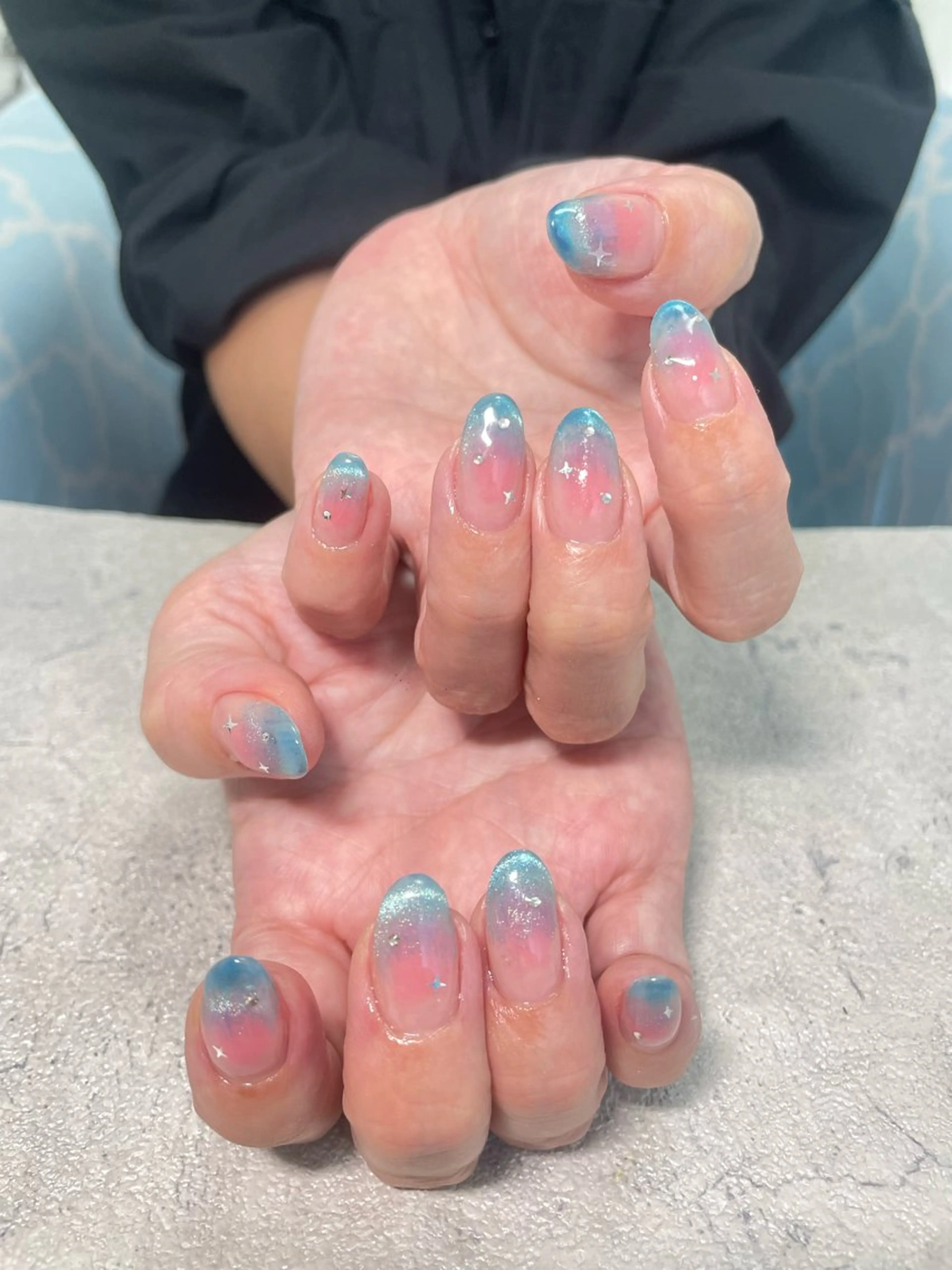 ネイル チークネイル フレンチネイル マグネットネイル マグネットフレンチ はるひな ねいるのネイルデザイン