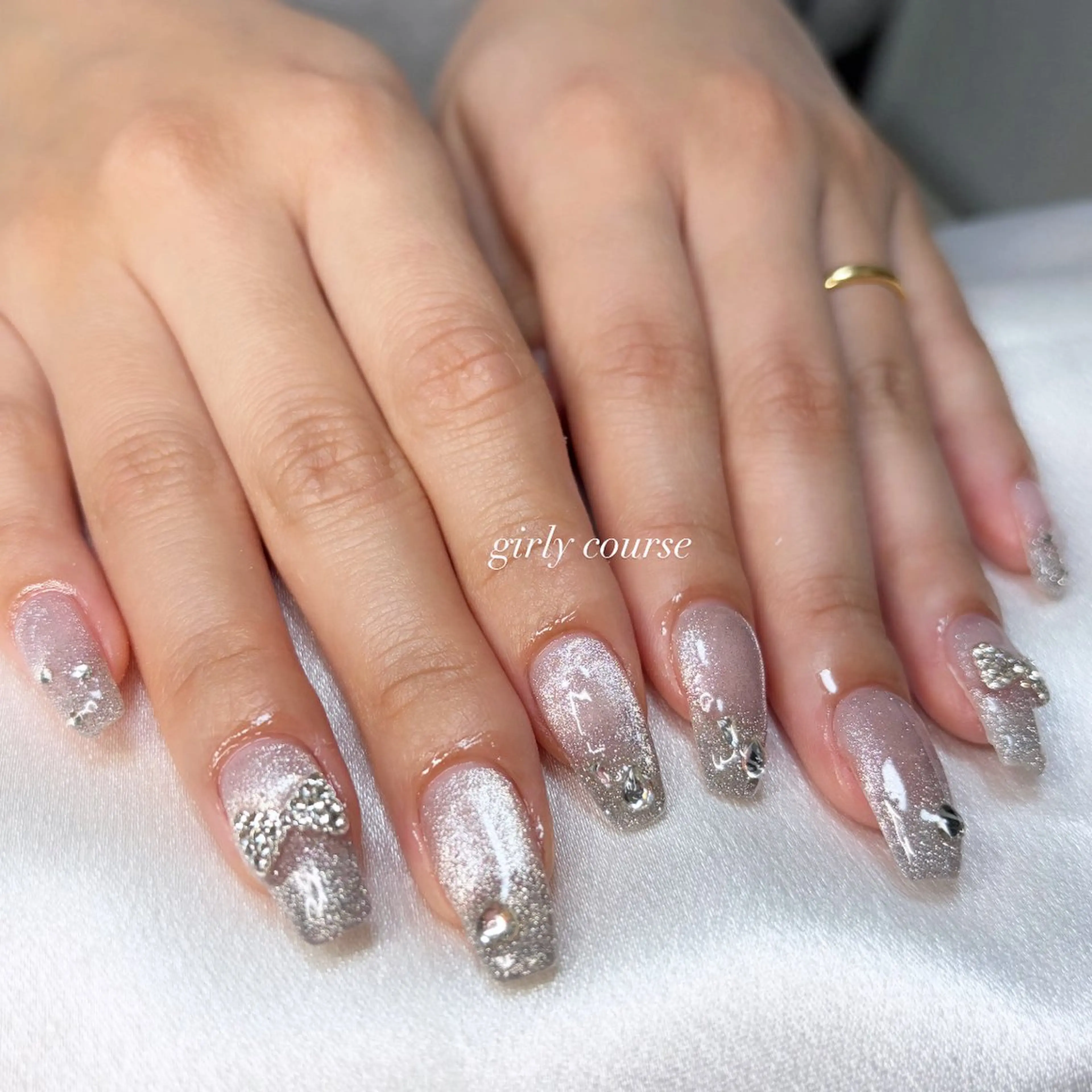セミロング ハンドネイル soin.nail aiのネイルデザイン