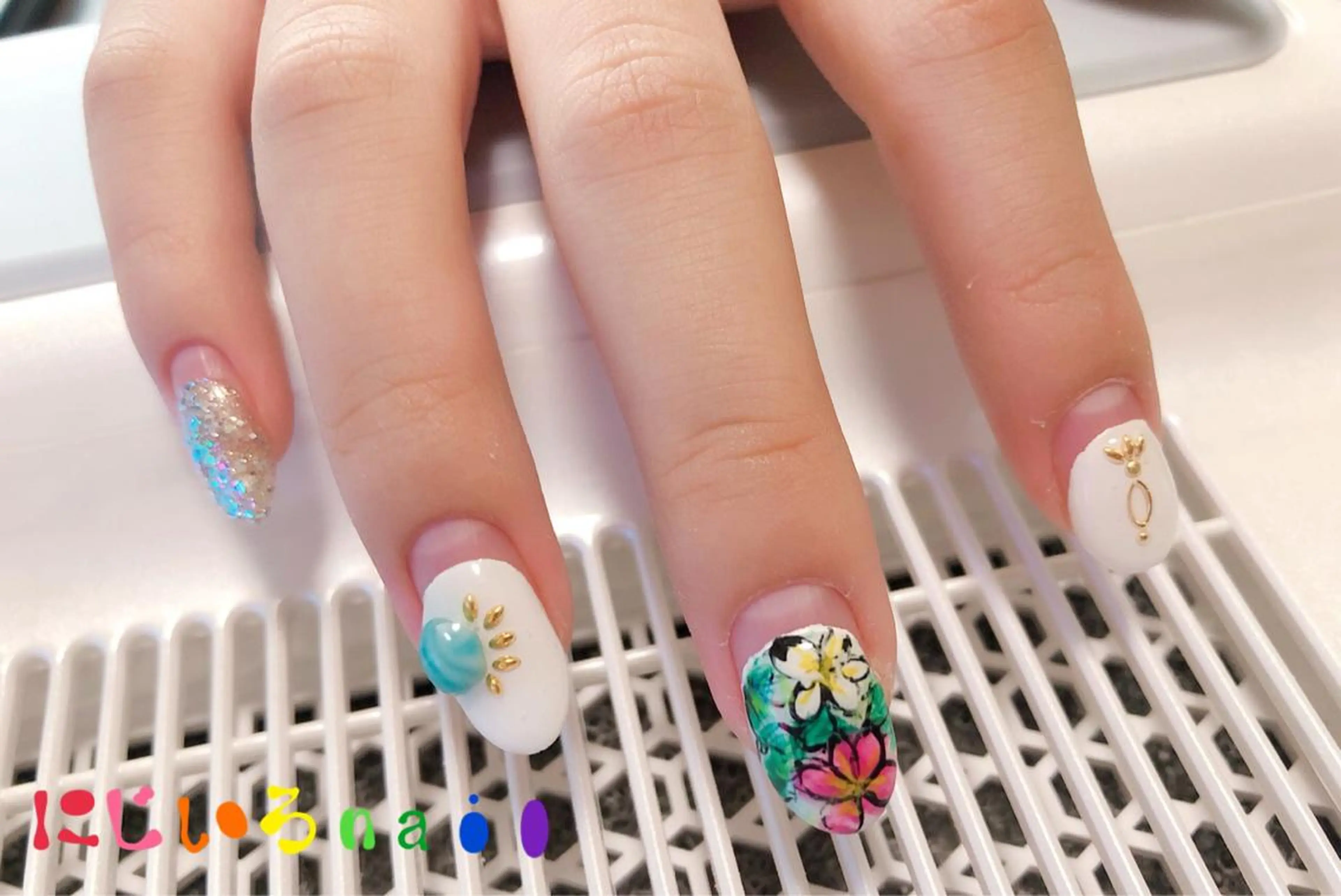 ネイル にじいろ nailのネイルデザイン