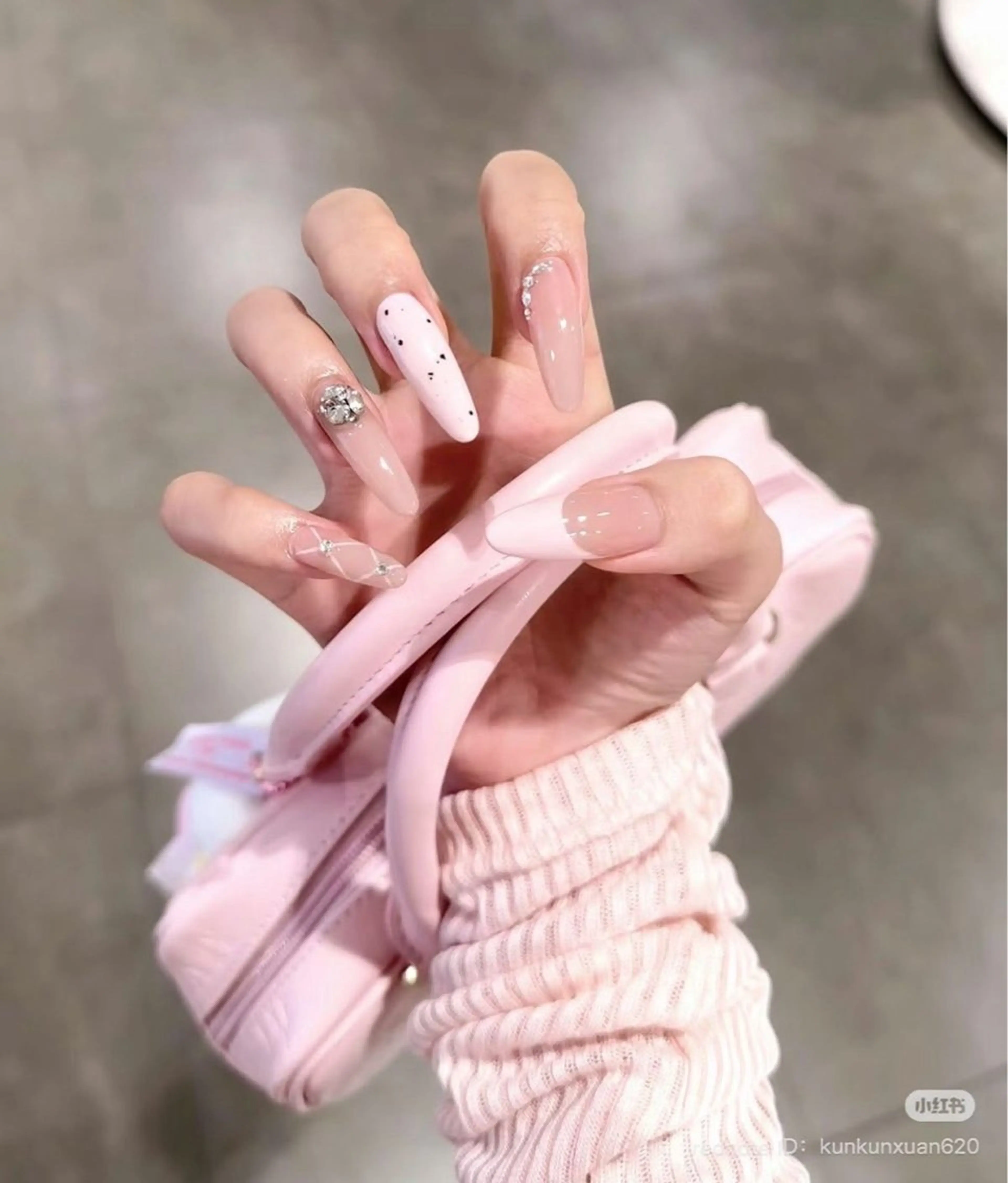 ネイル フレンチネイル キラキラネイル 韓国ネイル シンプルネイル ワンホンネイル ハンドネイル MEI Nailのネイルデザイン
