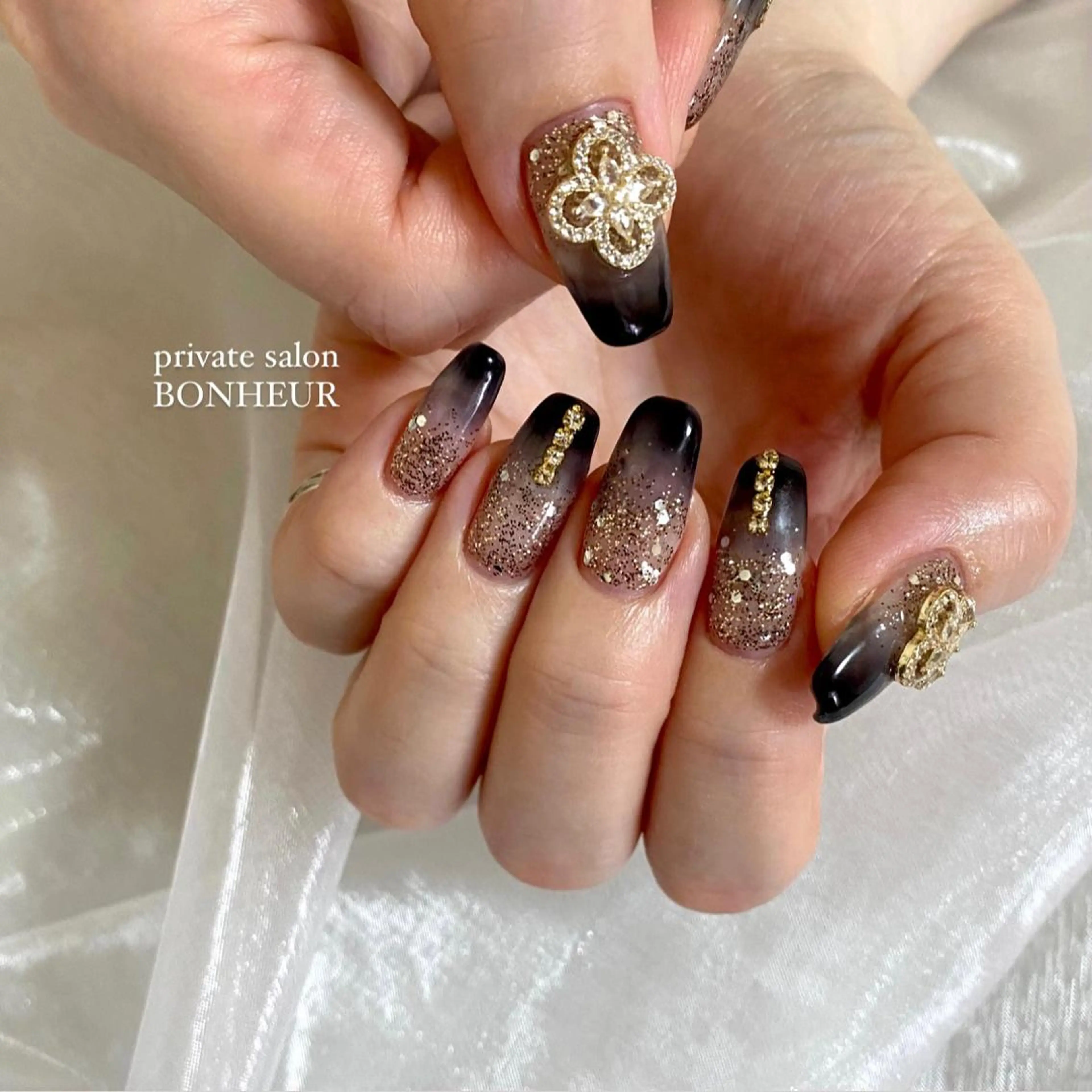 ネイル ハンドネイル BONHEUR Annaのネイルデザイン