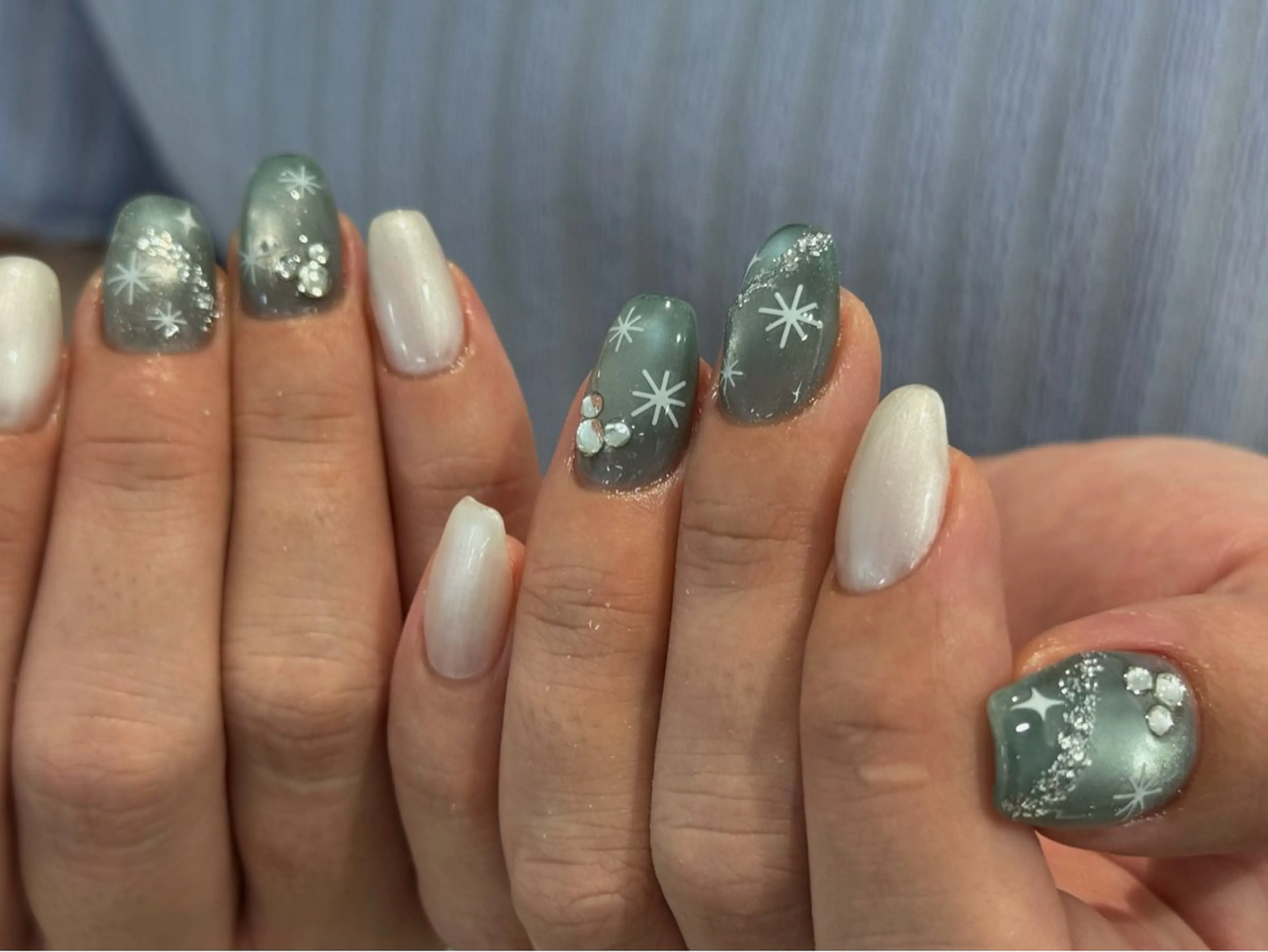 ネイル チークネイル フレンチネイル 韓国ネイル マグネットネイル 持ち込み ハンドネイル Hi nail🎀 池袋kozueのネイルデザイン