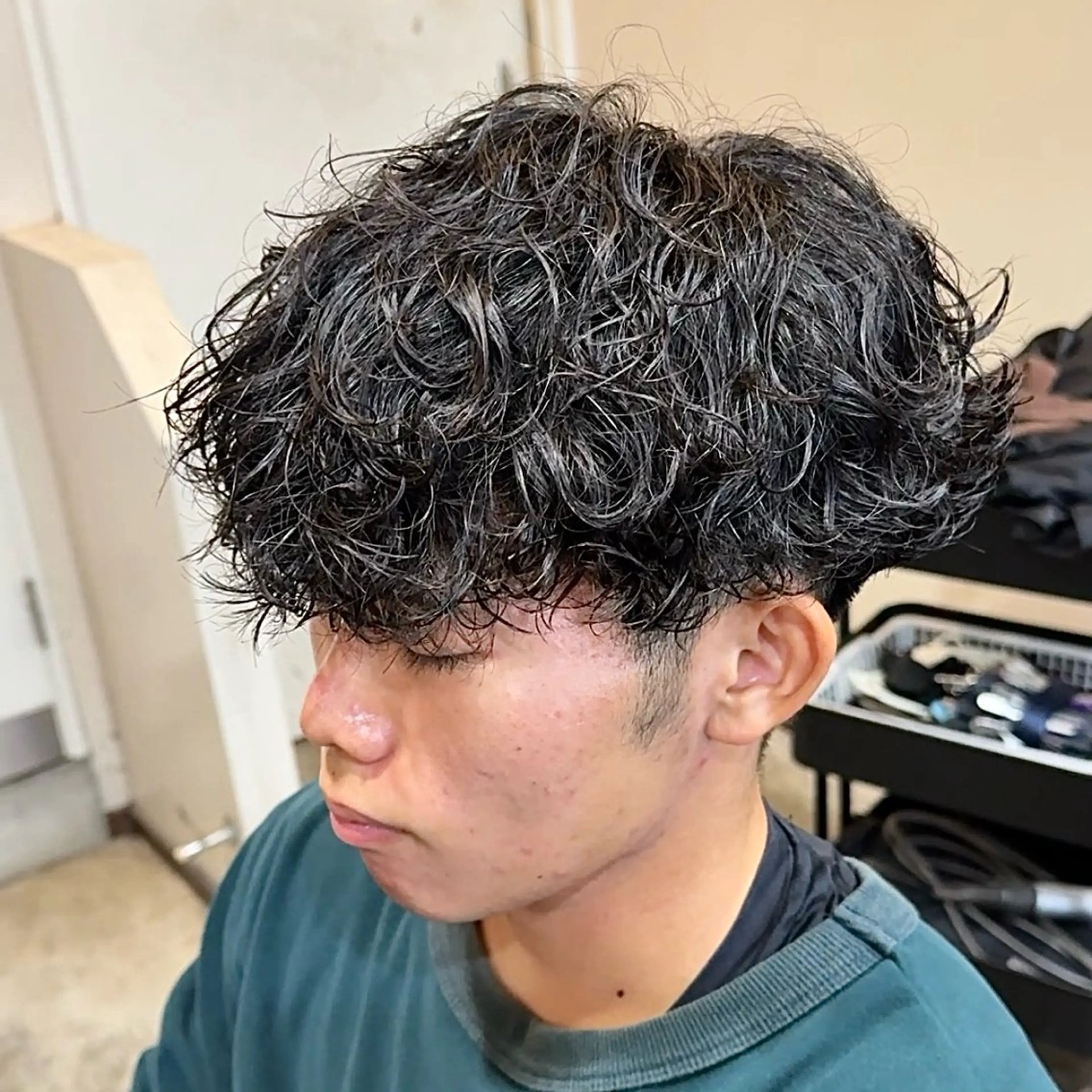 パーマ メンズ 波巻きパーマ カット パーマ スペインカール/ サーフカール/RYUのヘアスタイル