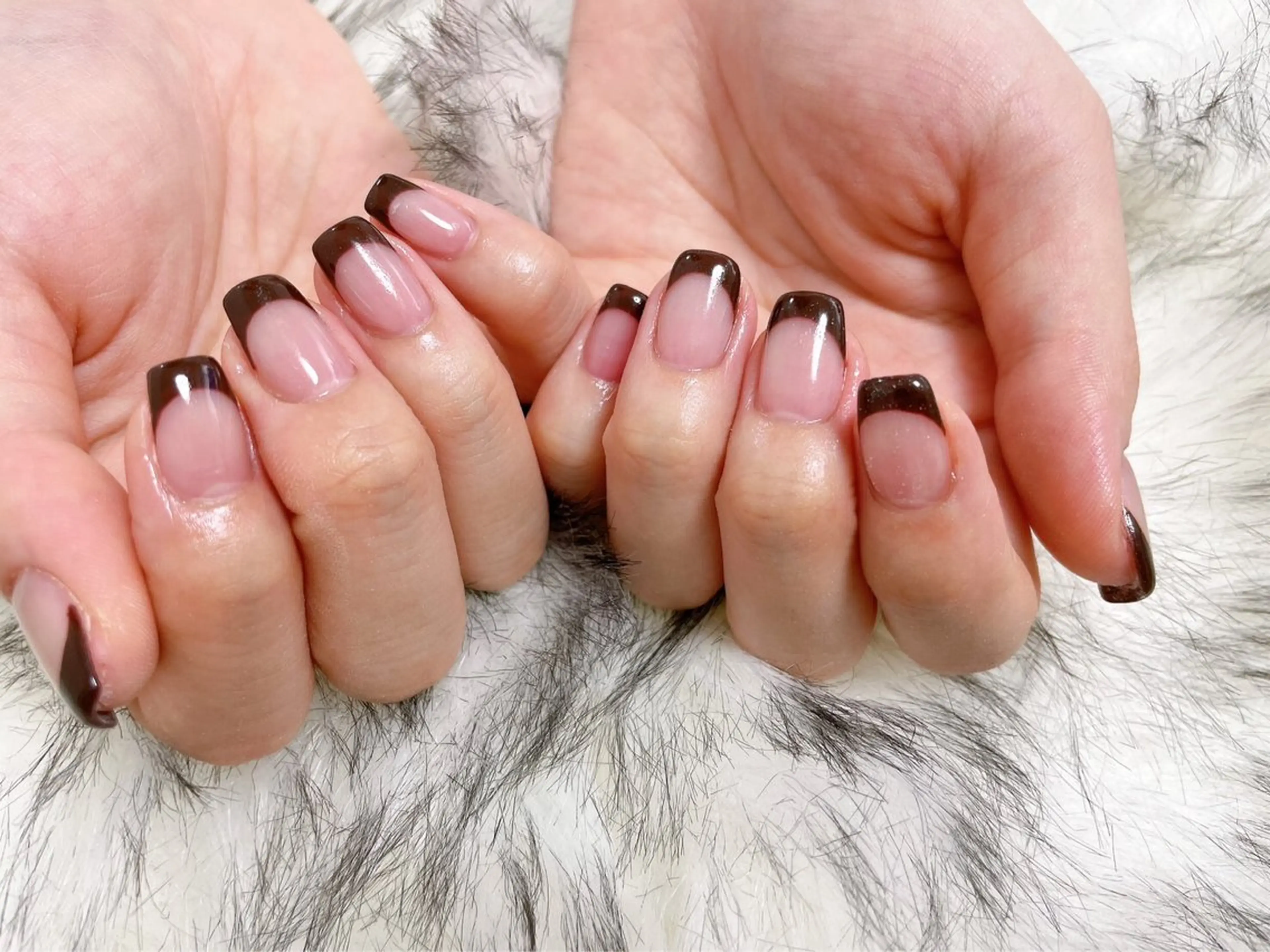 ネイル ブラウン フレンチネイル ハンドネイル kiki nail &brow二子玉川の眉毛・アイブロウイメージ