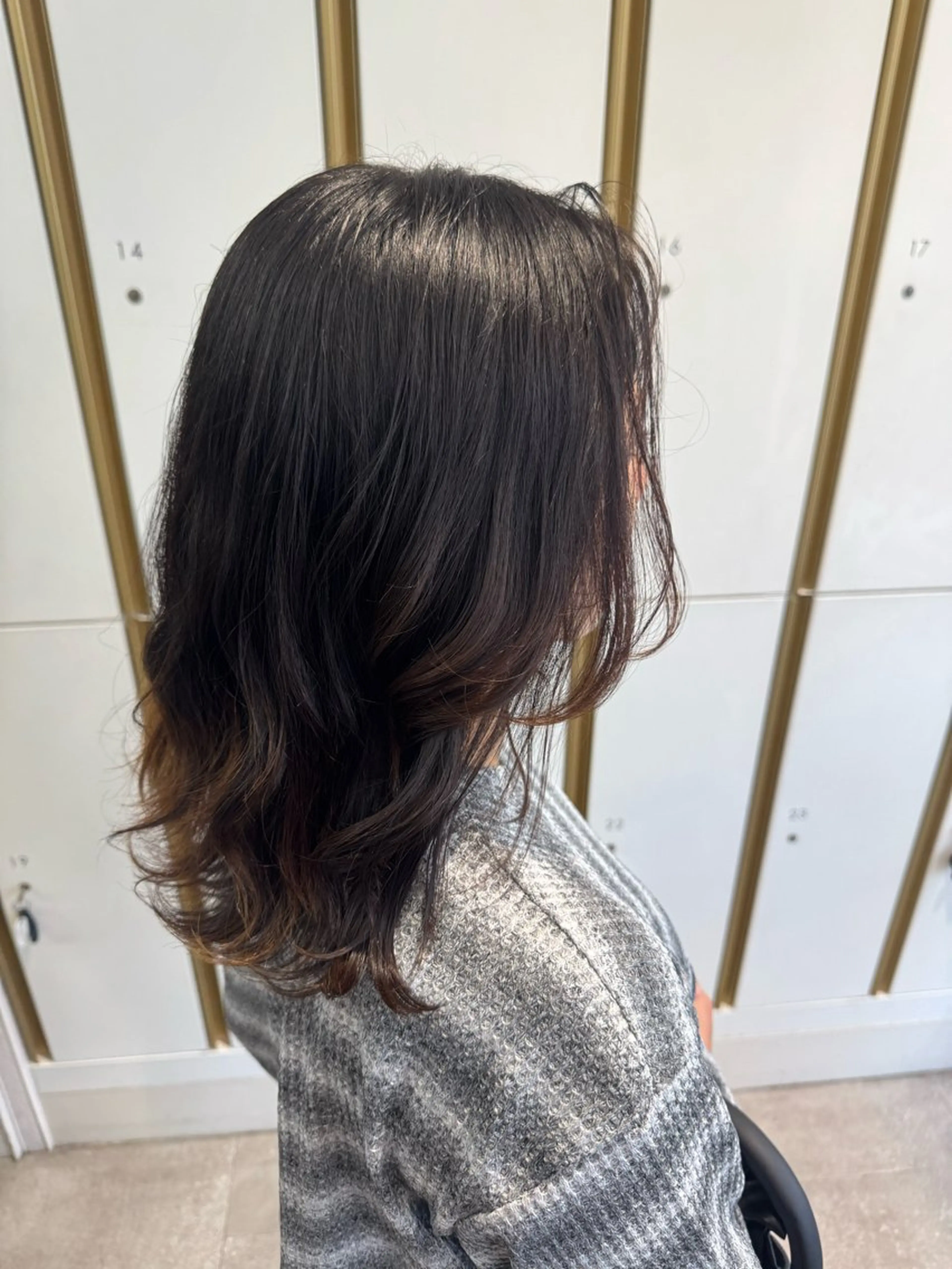 セミロング ブリーチ/エクステ/ 透明感カラー/さくらのヘアスタイル