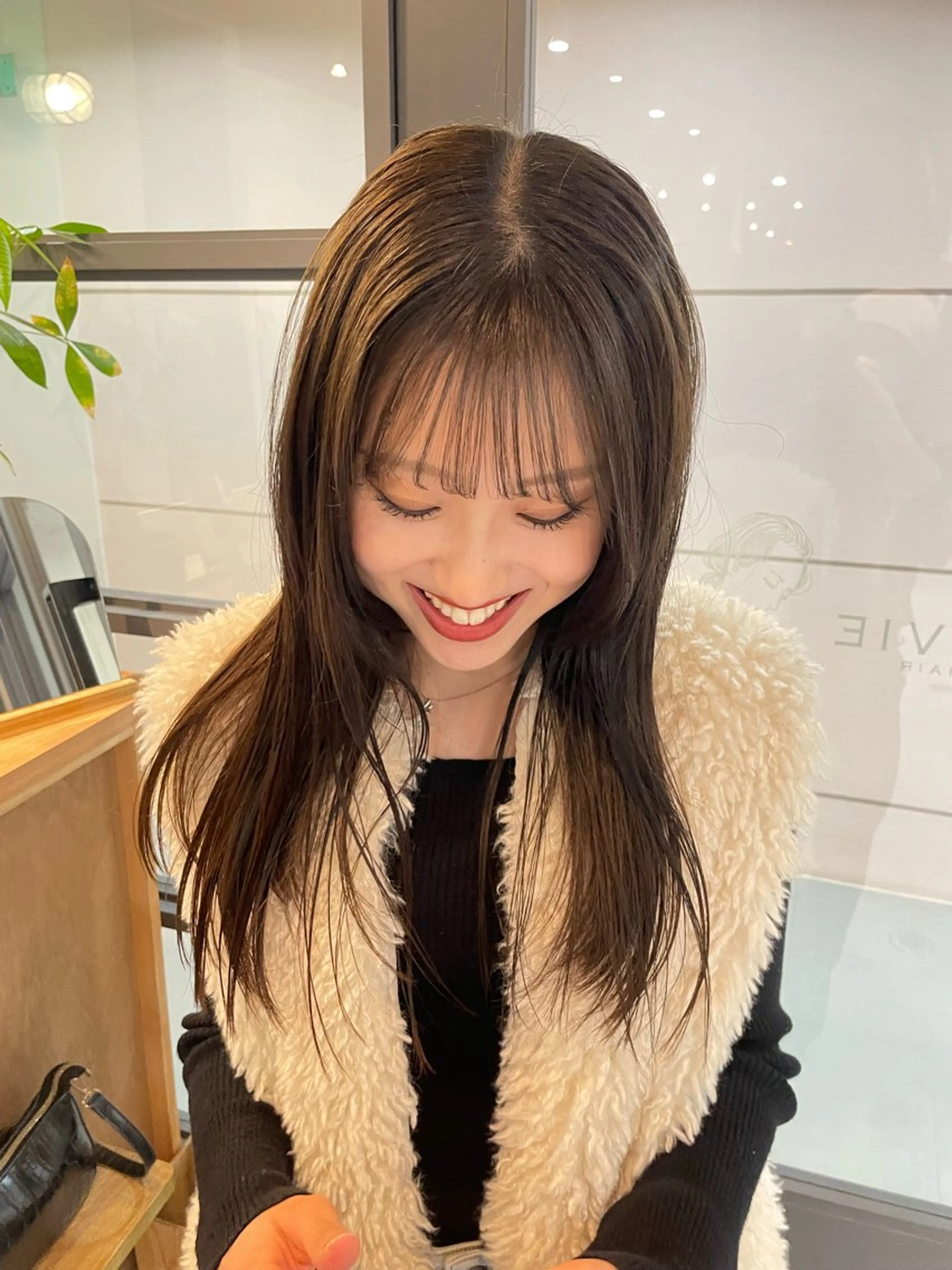 ロング ヘアカラー Neale. ナナカのヘアスタイル