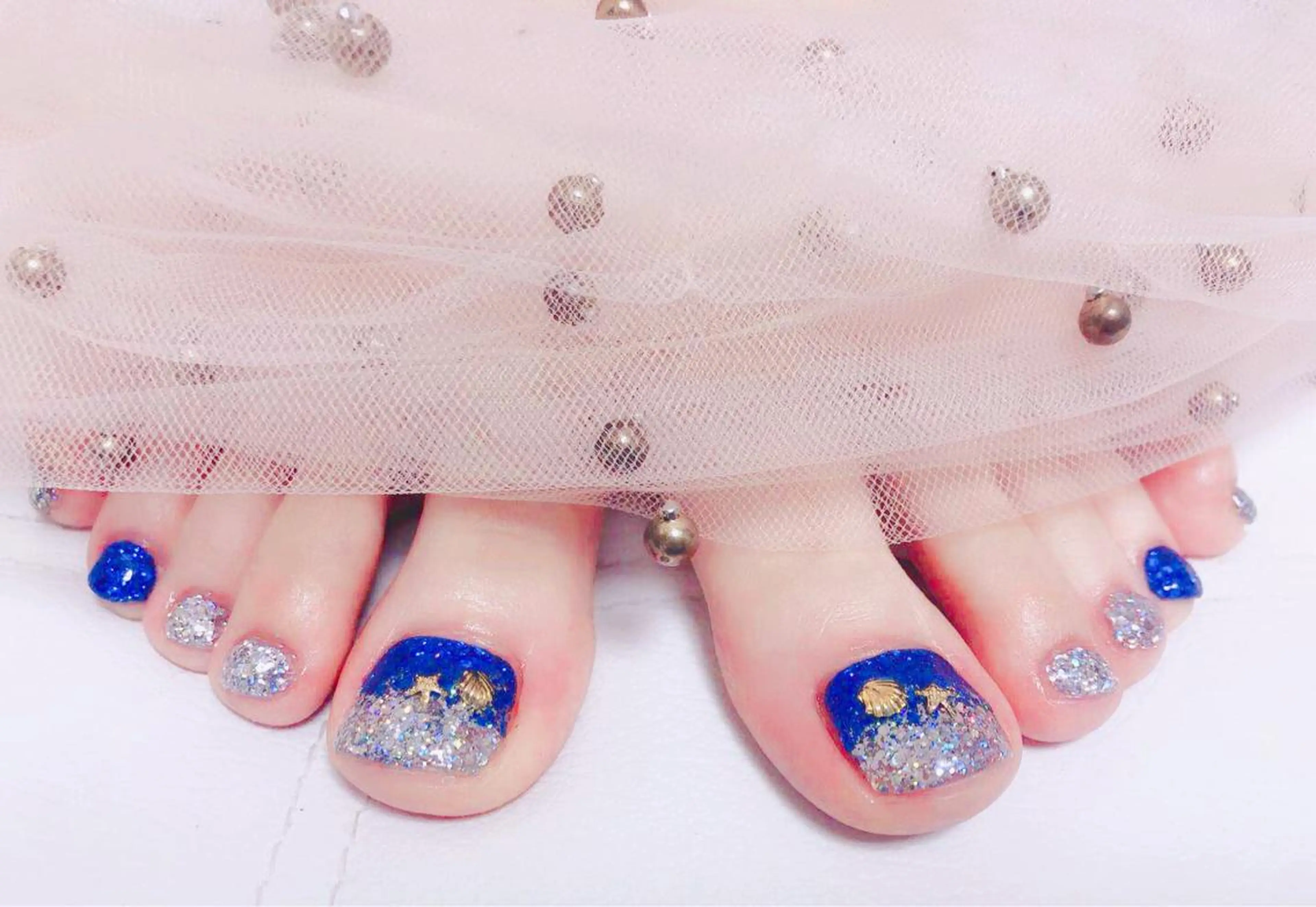 ネイル マジック ミラーのネイルデザイン