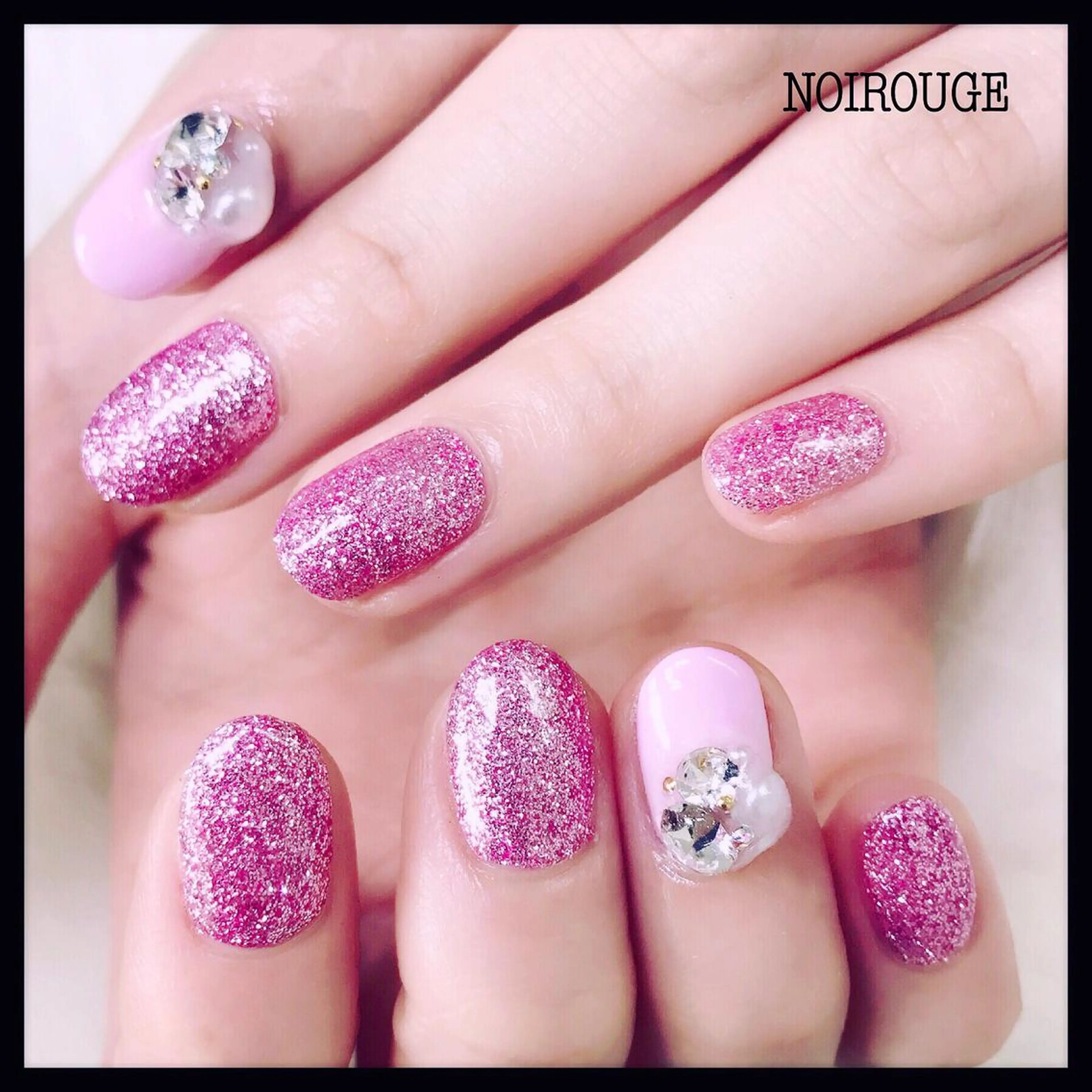 ネイル NOIROUGE所属・NOI ROUGEのネイルデザイン