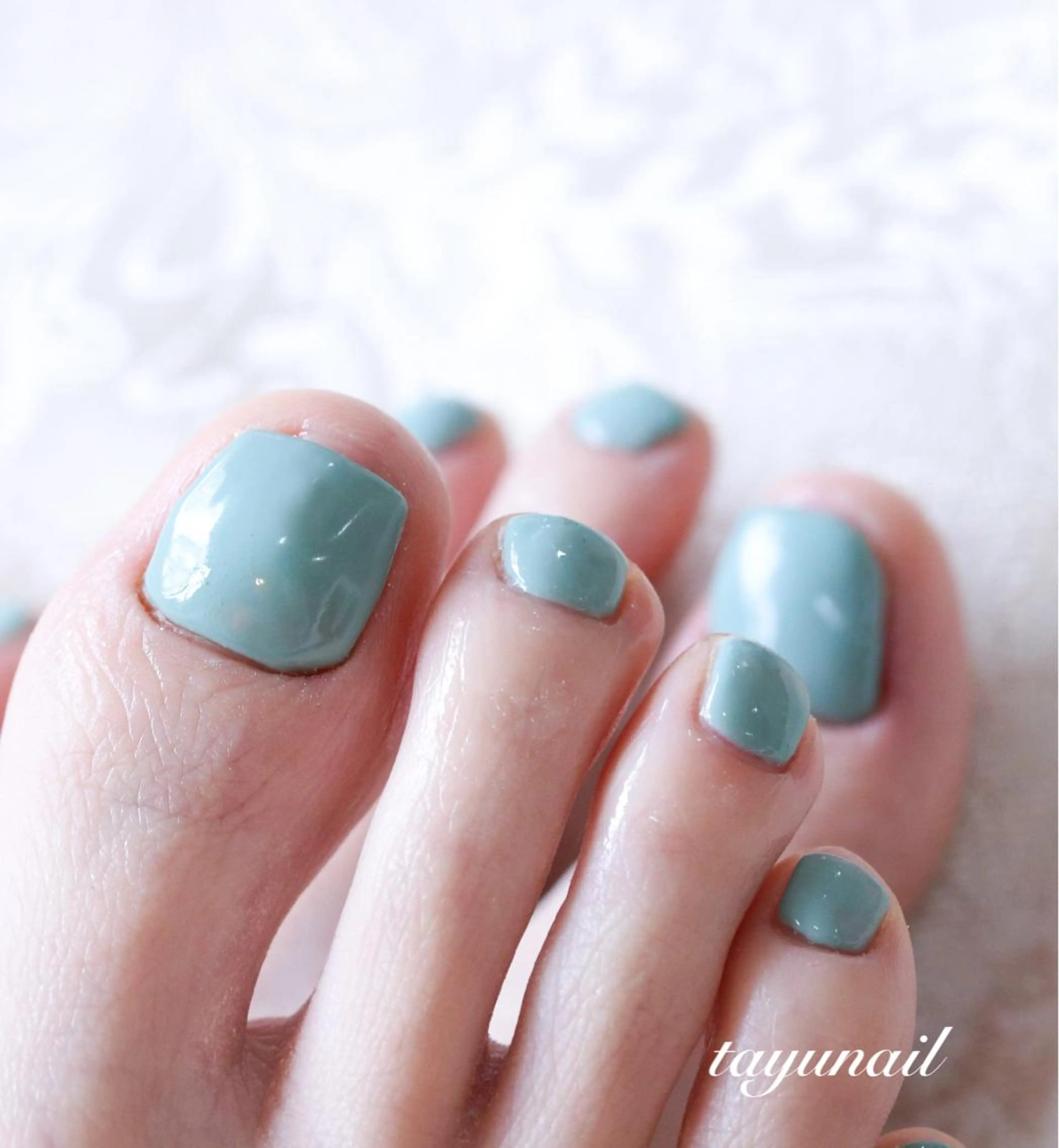 ネイル ブルー フットネイル ジェルネイル パラジェル シルバー フットネイル ネイルサロン 【たゆnail】のネイルデザイン