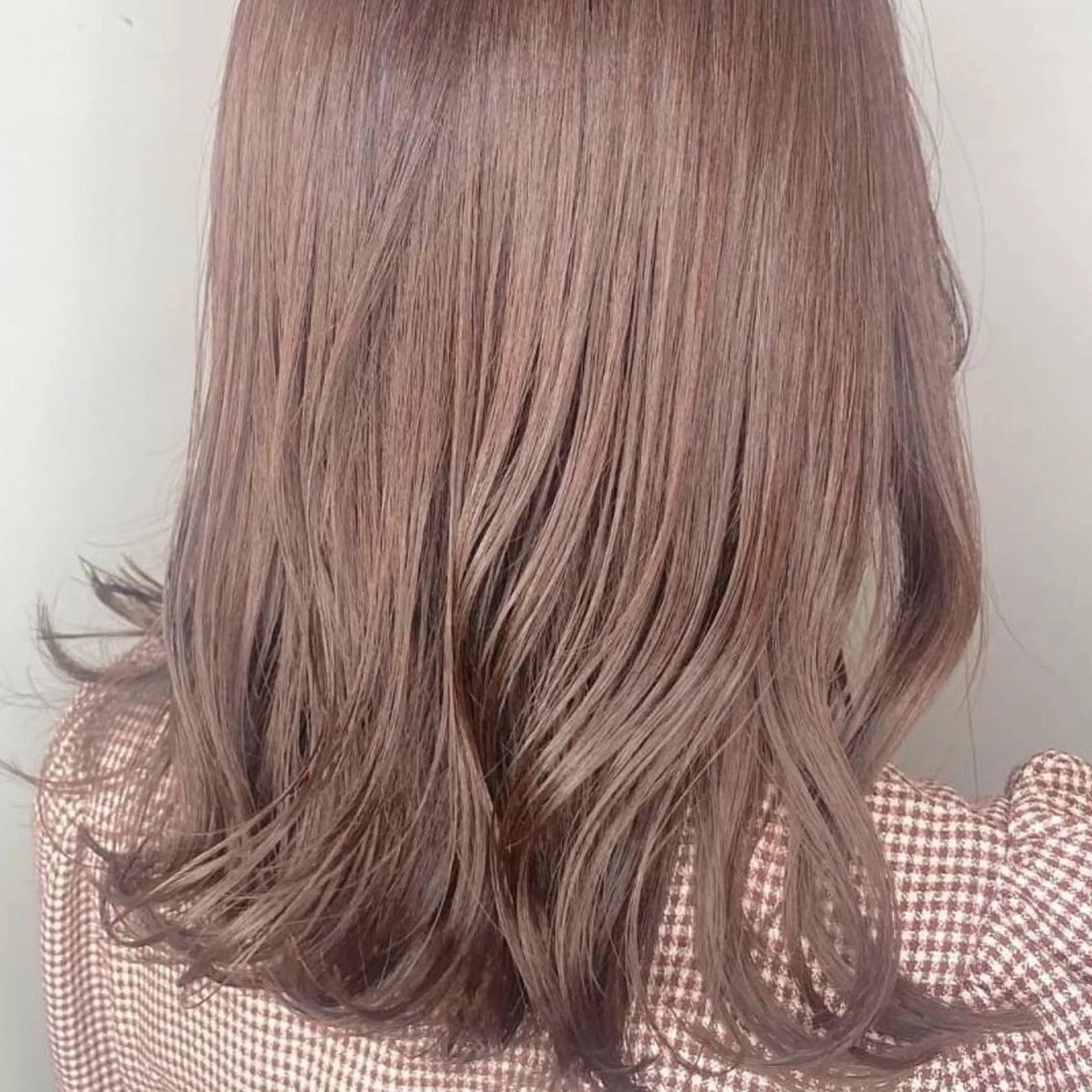 ミディアム アッシュ ミストバング パープルカラー ボブ デート カット ヘアカラー トリートメント N° aria 三軒茶屋のその他イメージ