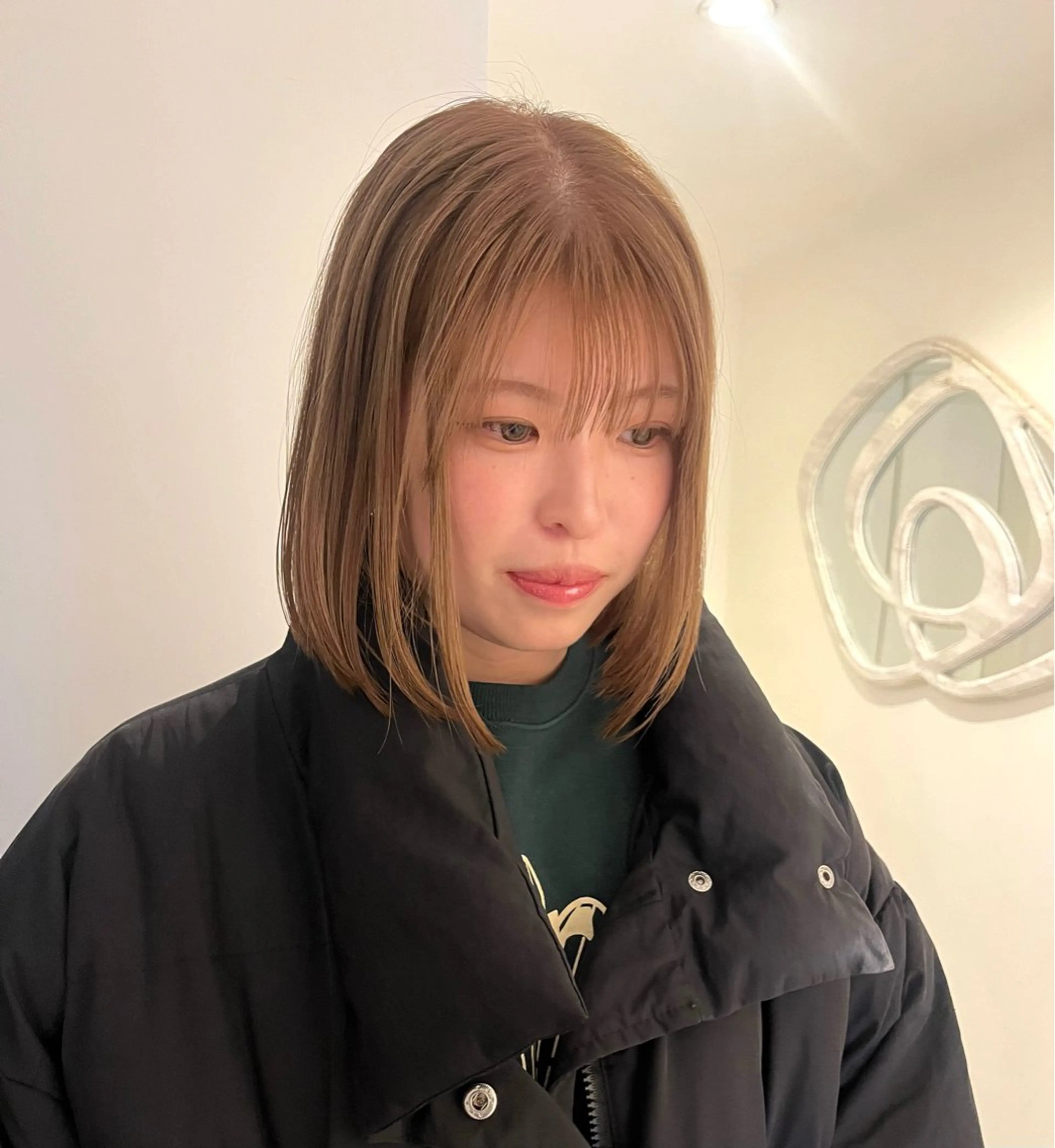 ミディアム ヘアカラー あやか/ベージュ /透け感カラーのヘアスタイル