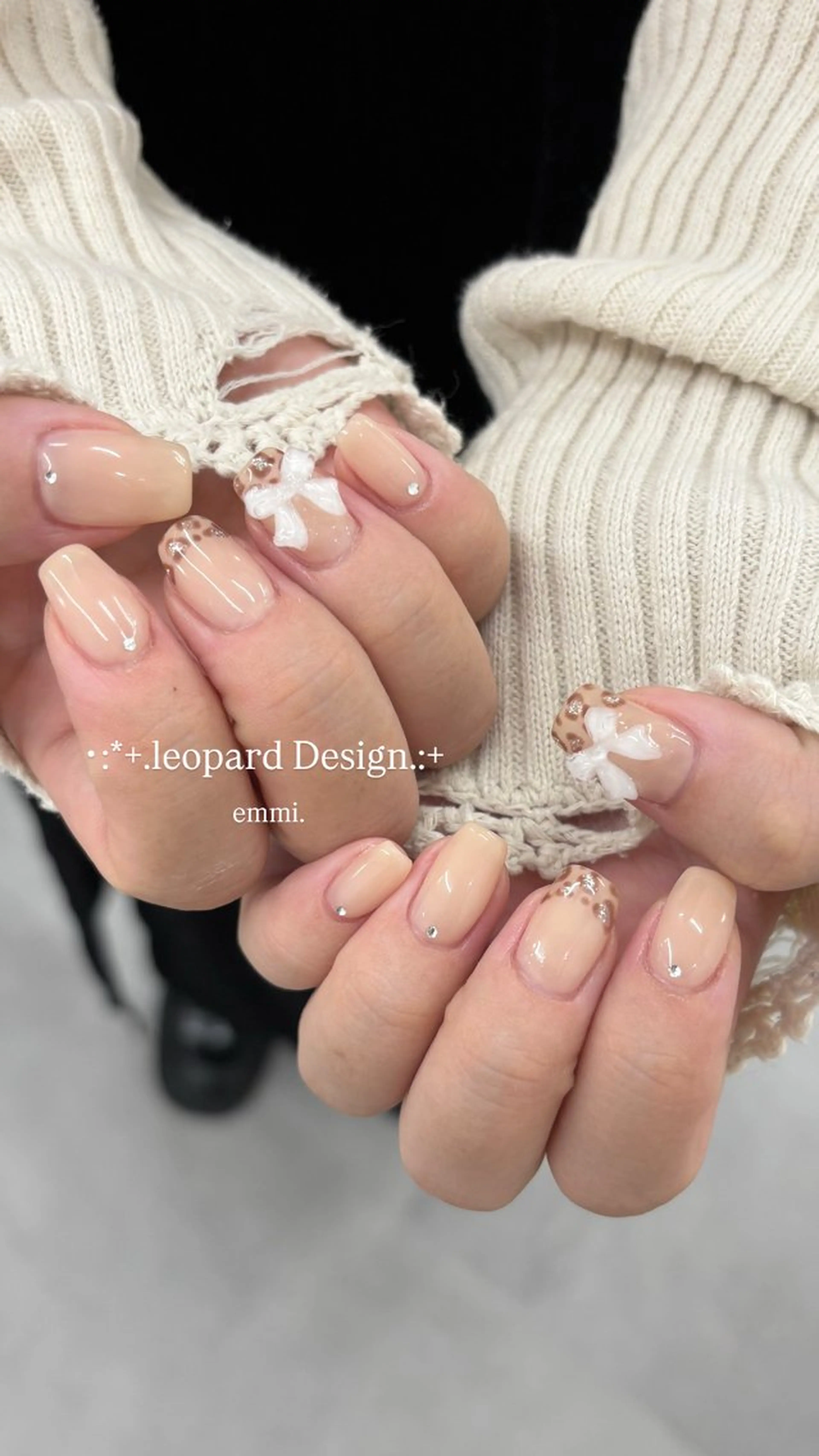 ネイル ハンドネイル GO TODAY SHAiRE SALON 表参道colore店所属・emmi nailのネイルデザイン