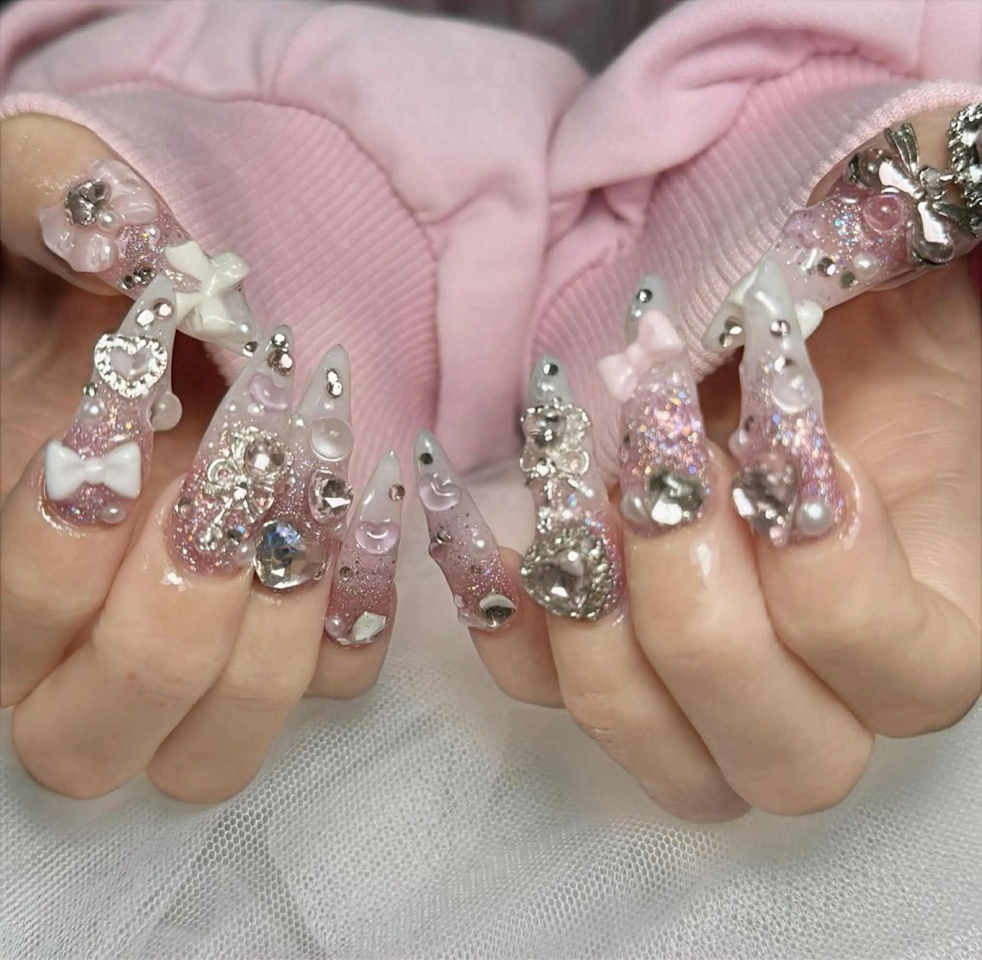 ネイル チークネイル フットネイル ジェルネイル 韓国ネイル マグネットネイル ニュ クインのネイルデザイン