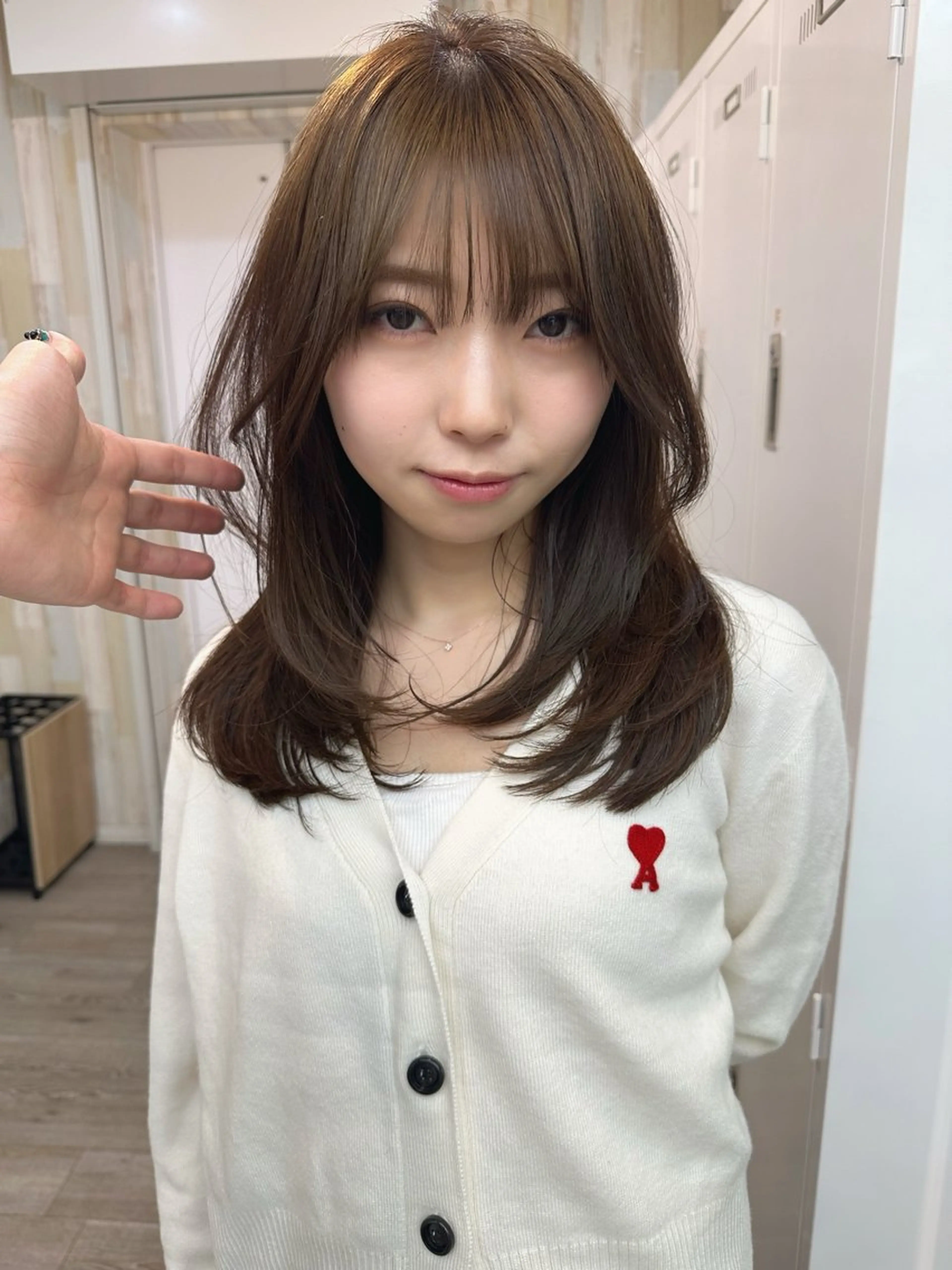 セミロング カラー KEIGO/ ベージュカラーのヘアスタイル