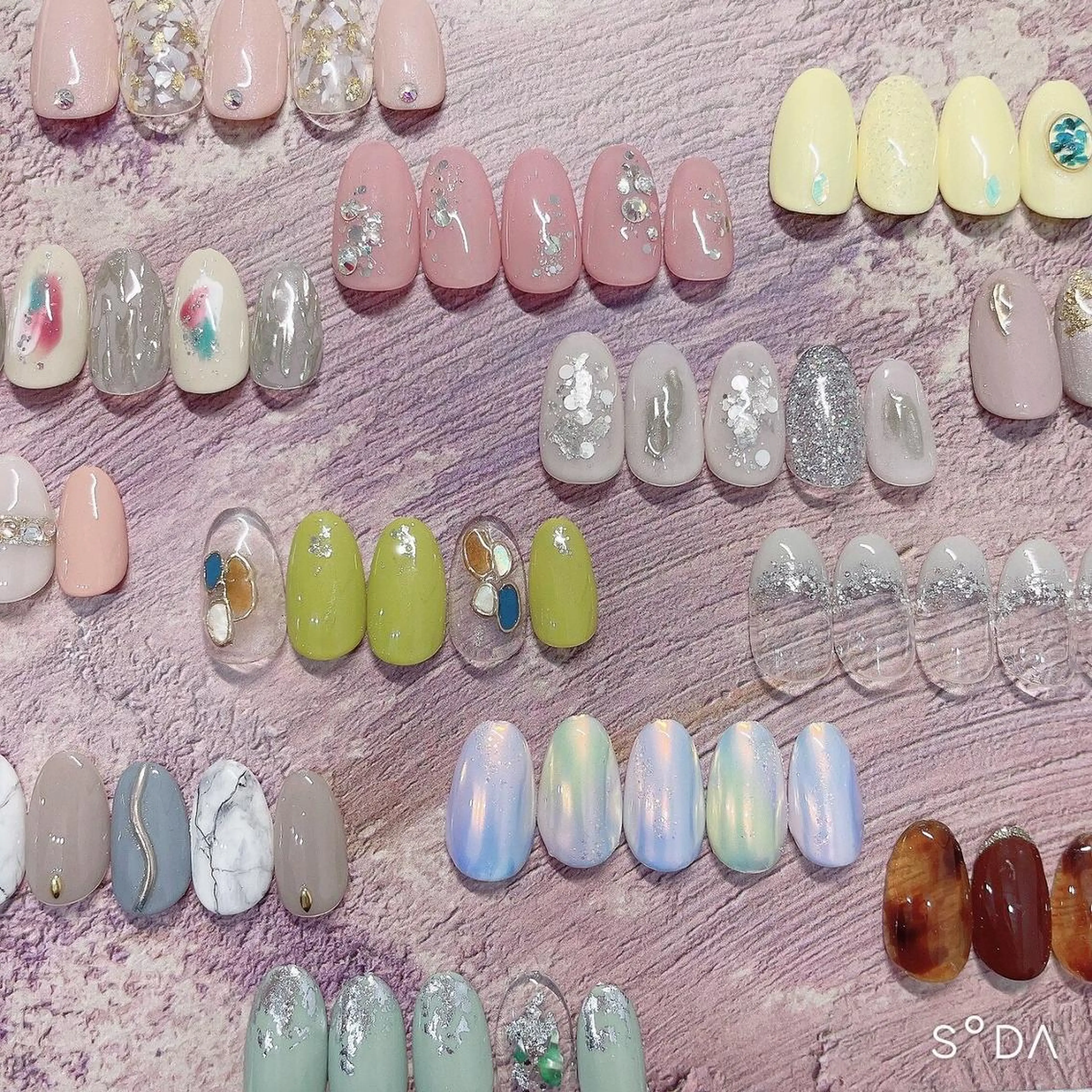 ネイル フットネイル フレンチネイル ジェルネイル 韓国ネイル マグネットネイル DELICAT KAYOのネイルデザイン