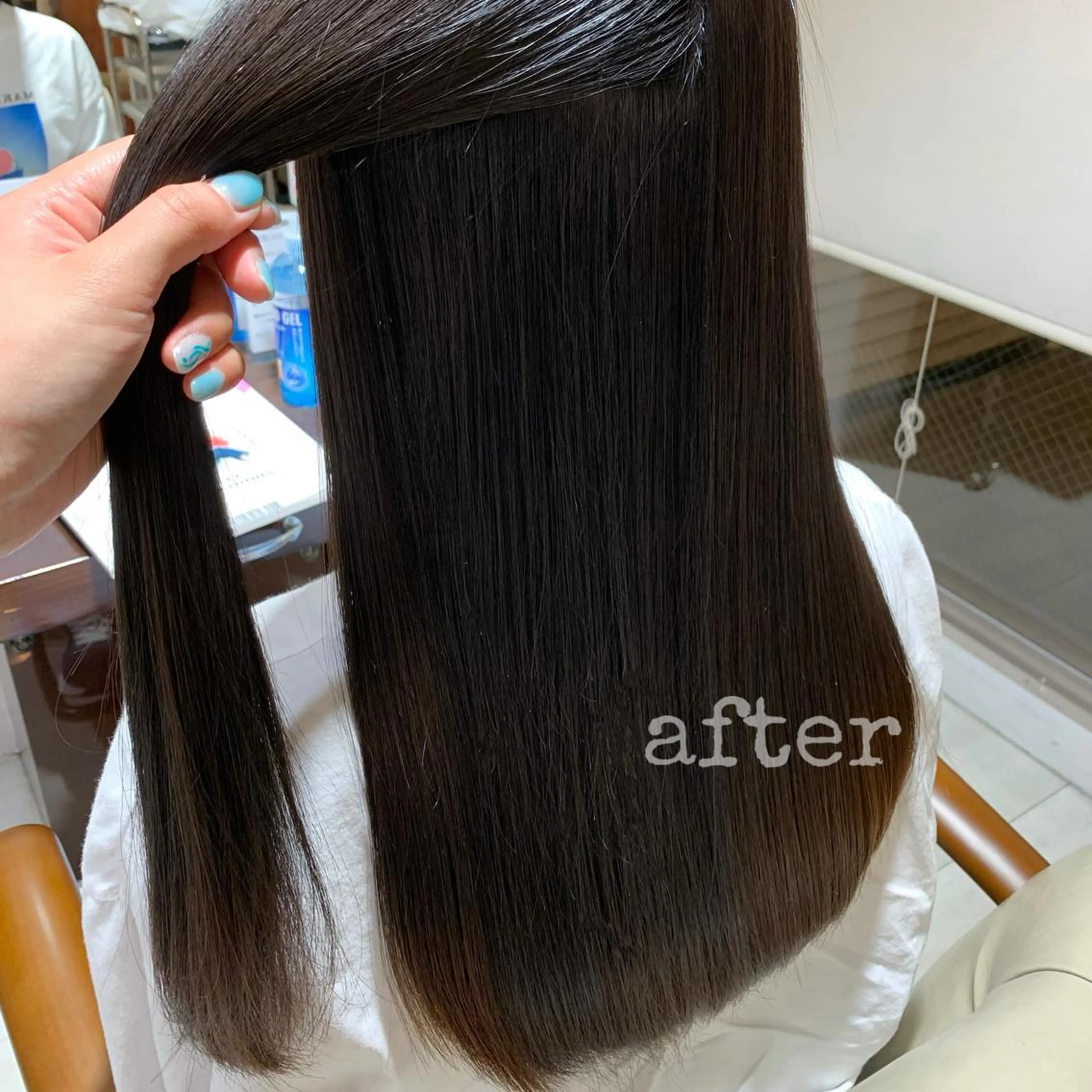 ロング 縮毛矯正 黒田 優衣のヘアスタイル