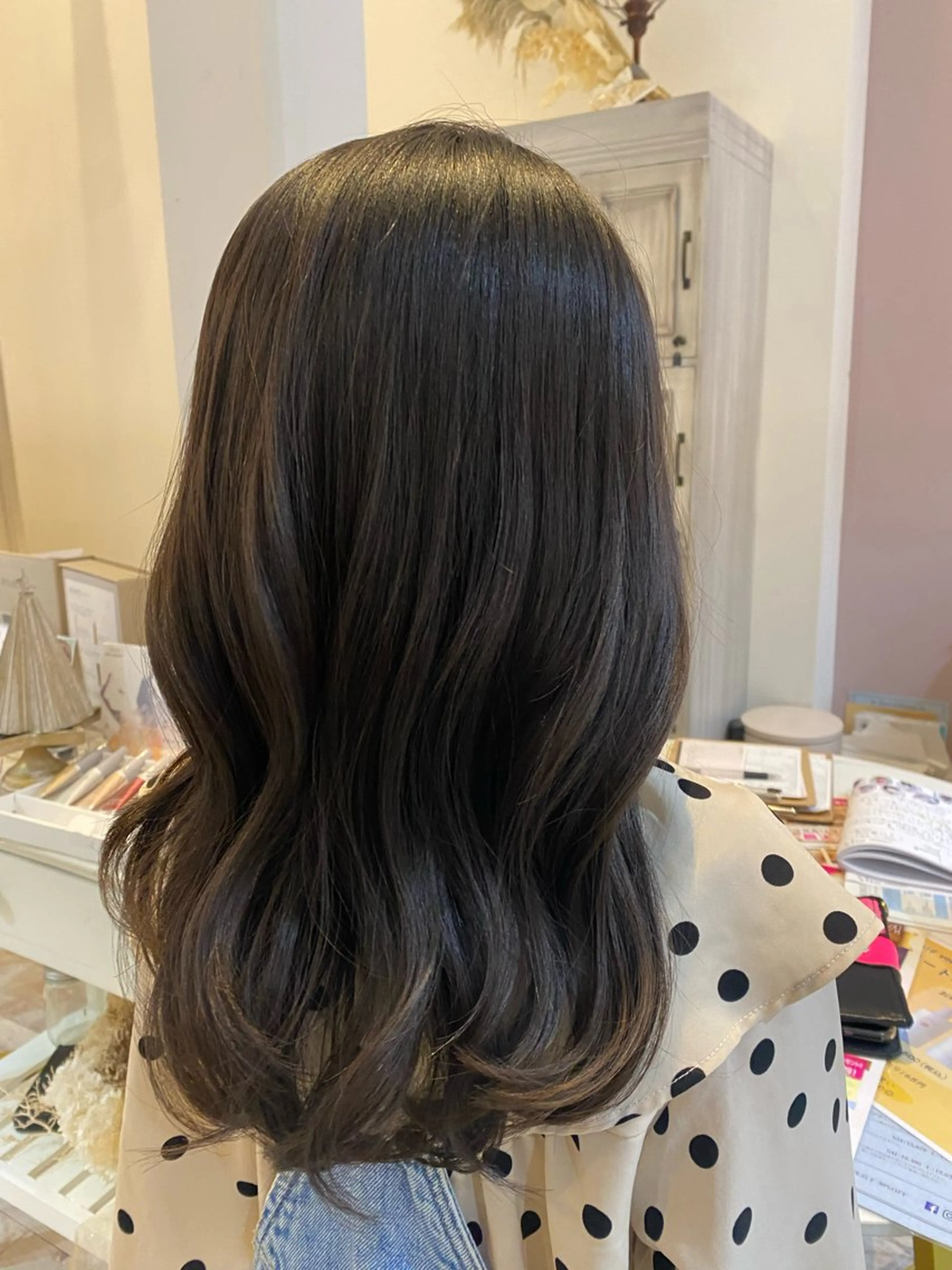 ミディアム 韓国風ヘア かまだ しおりのヘアスタイル