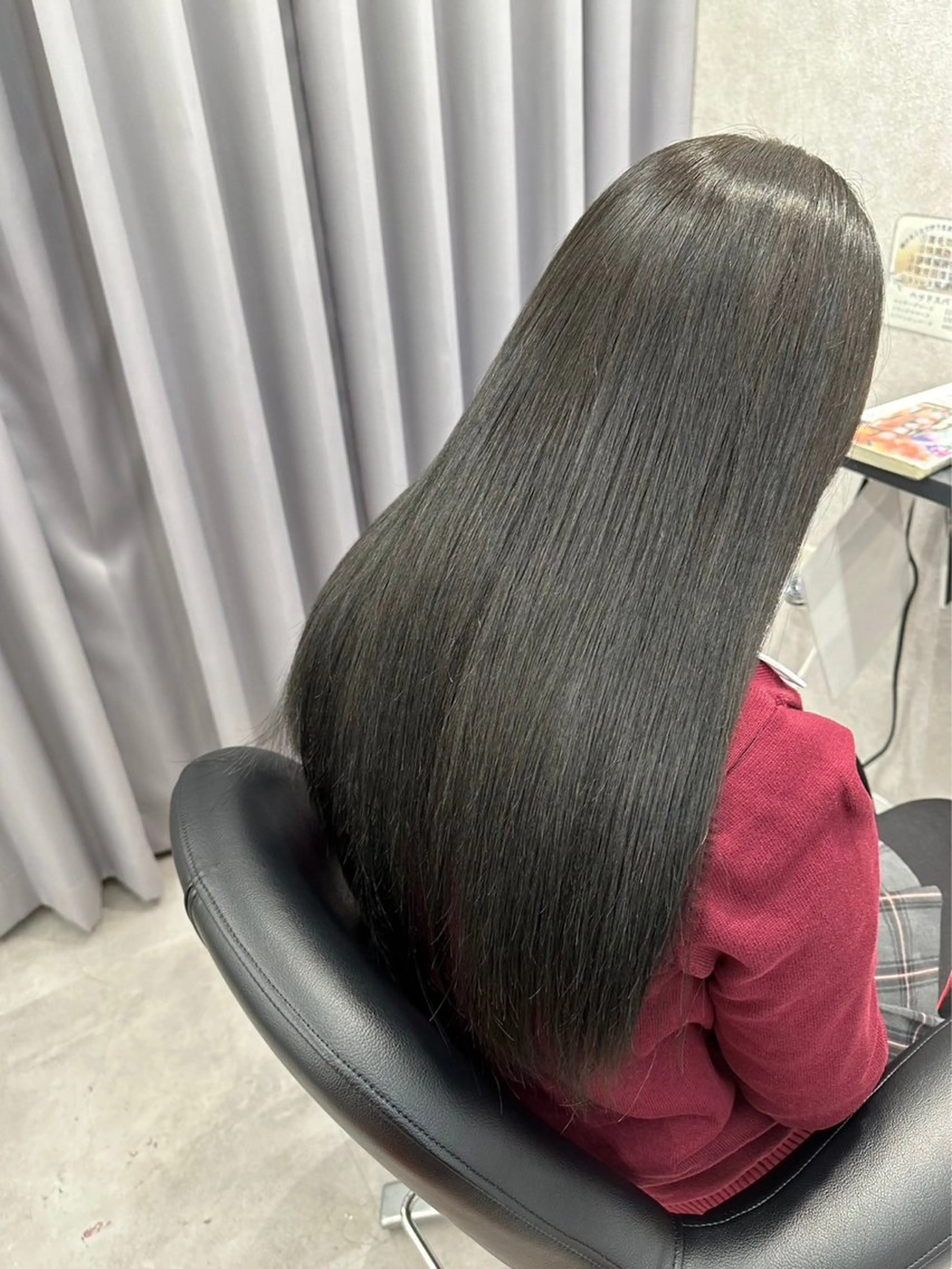 ロング かがみはやと 髪質改善/縮毛矯正のヘアスタイル