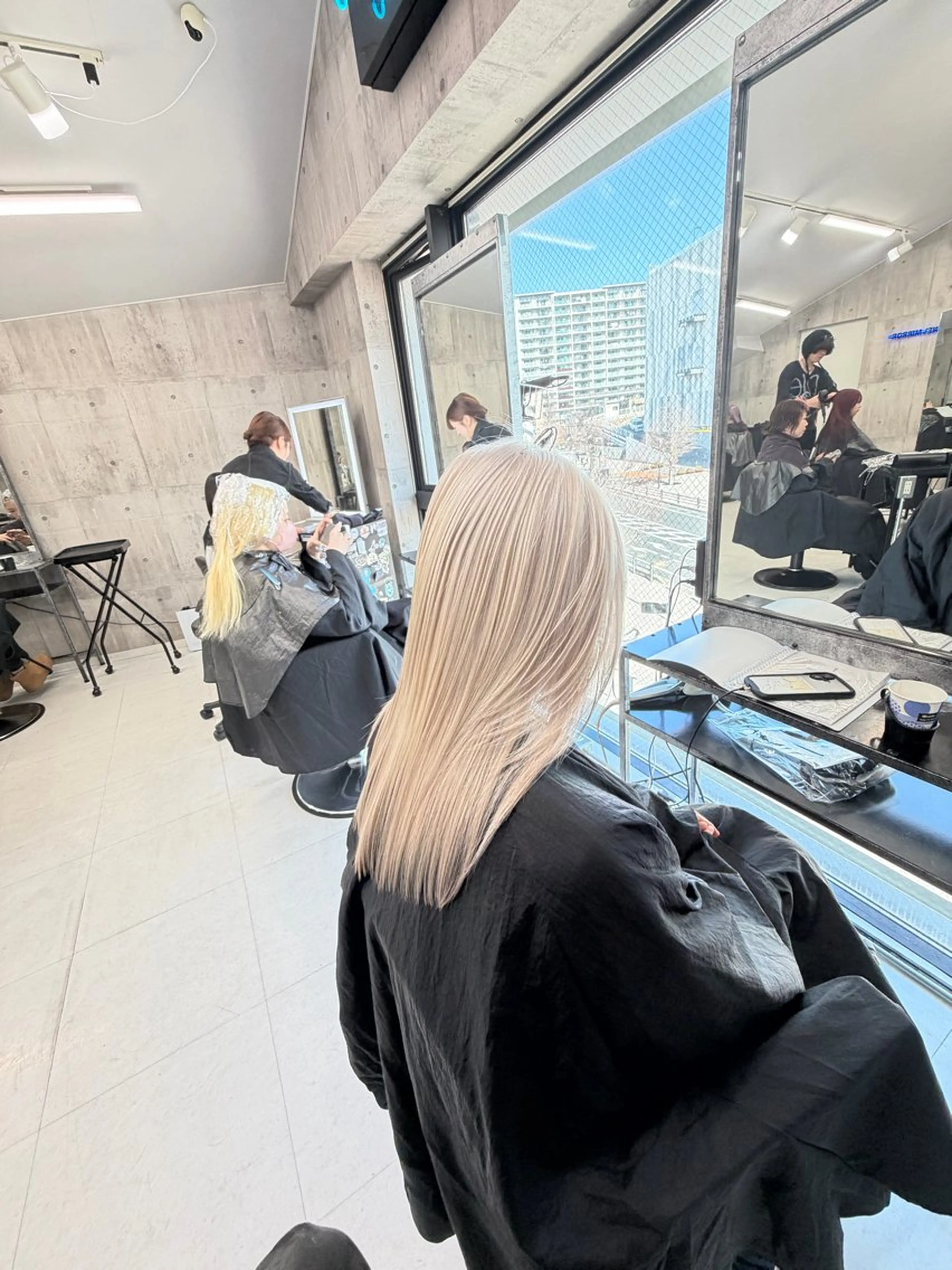 ミディアム カラー パーマ ヘアアレンジ メンズ キッズ レイヤーの魔術師 𓍼takumi𓍼のヘアスタイル