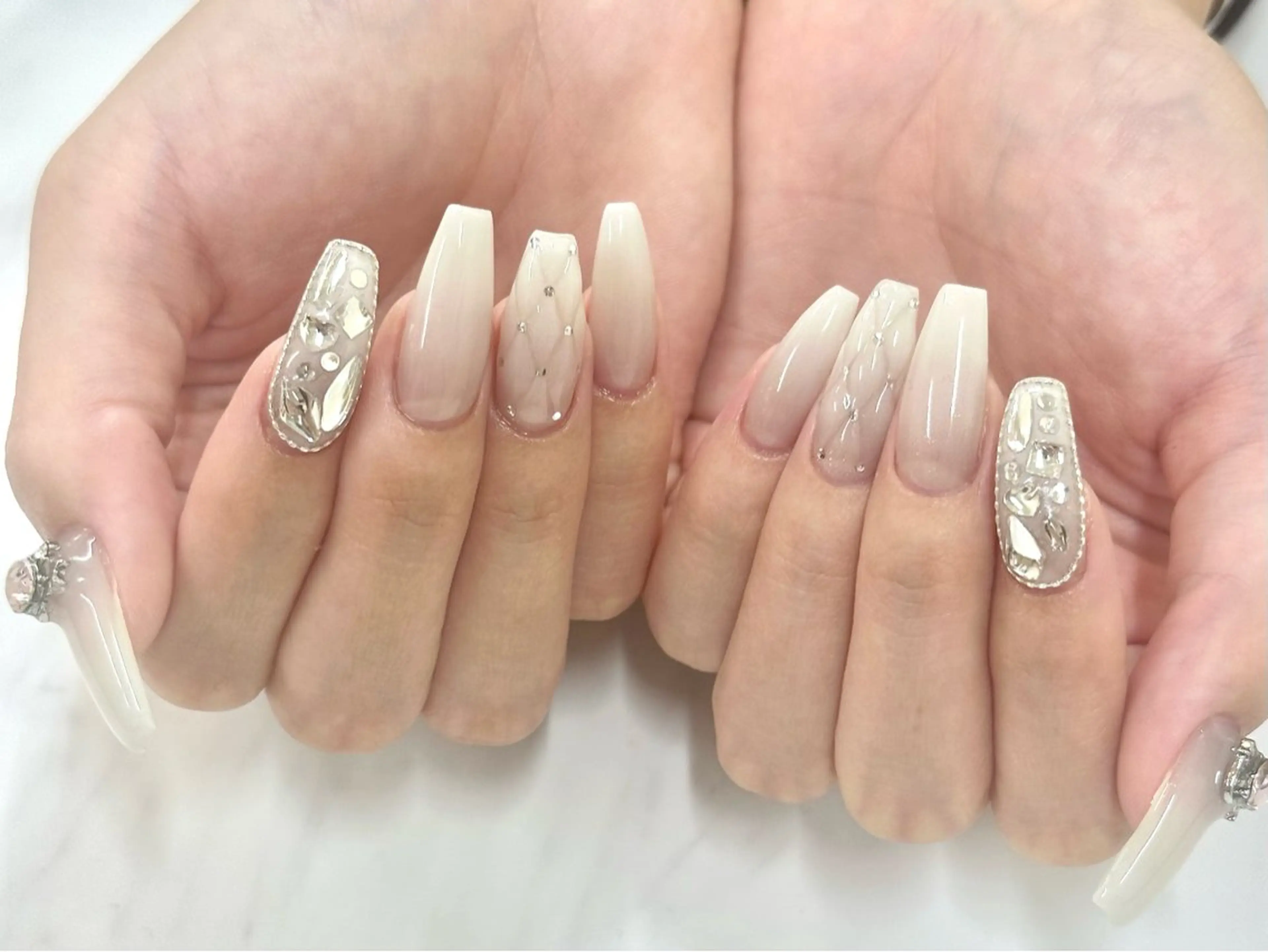 ネイル グラデーション WonderShe Nailsalonのネイルデザイン