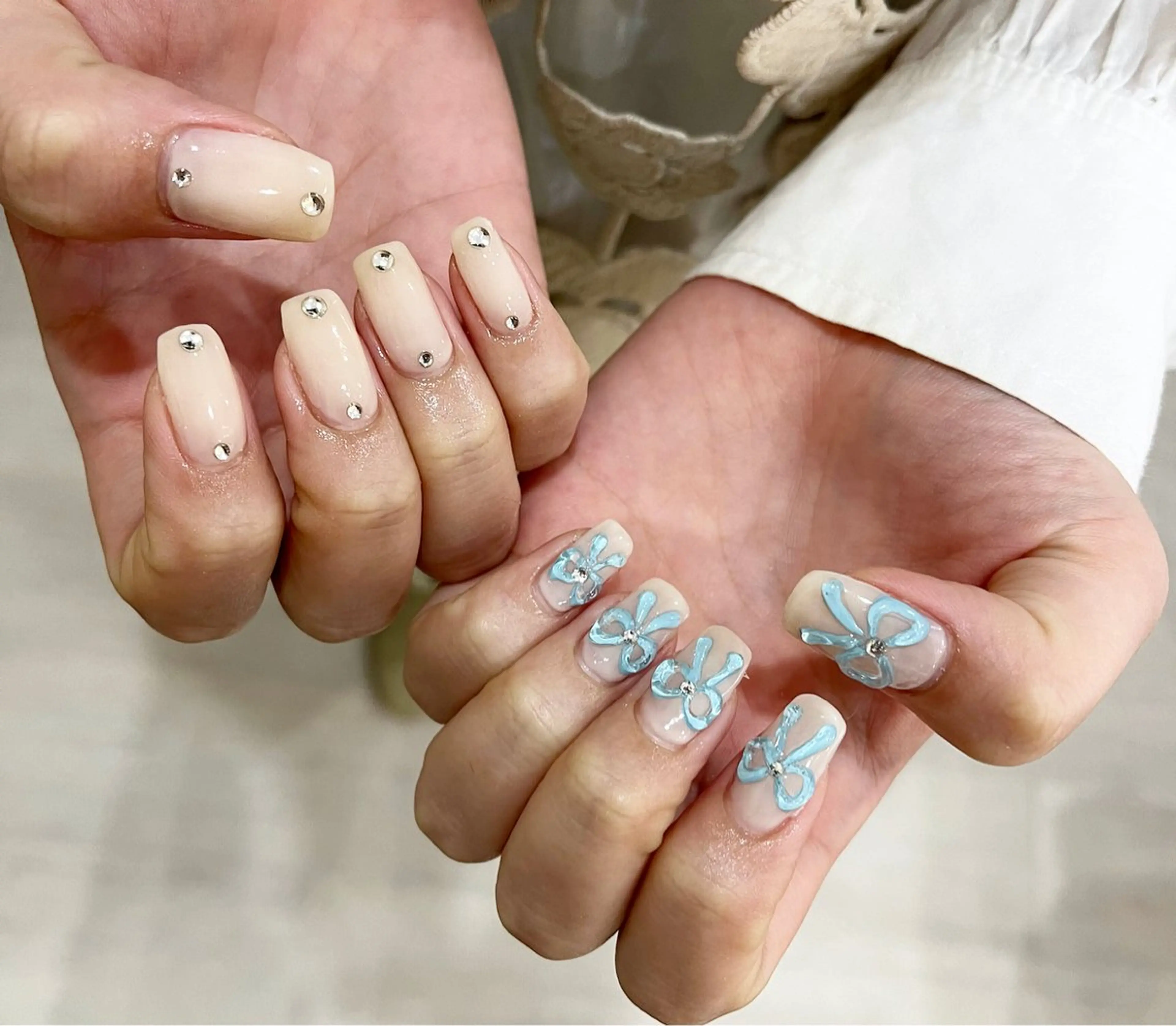 ネイル リボン ワンホンネイル #Amin nail salonのネイルデザイン