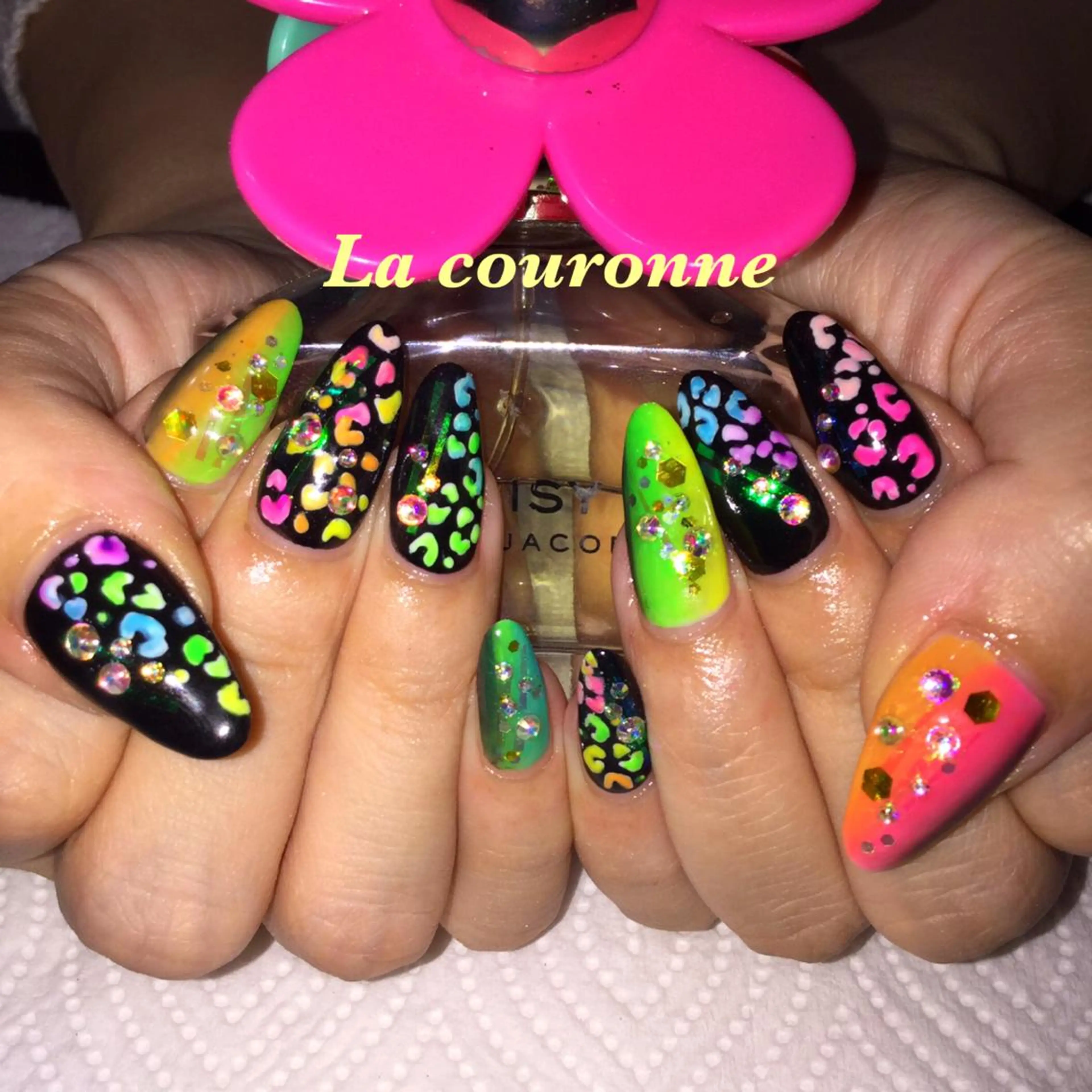 ネイル ハンドネイル Lacouronne NATSUMIのネイルデザイン