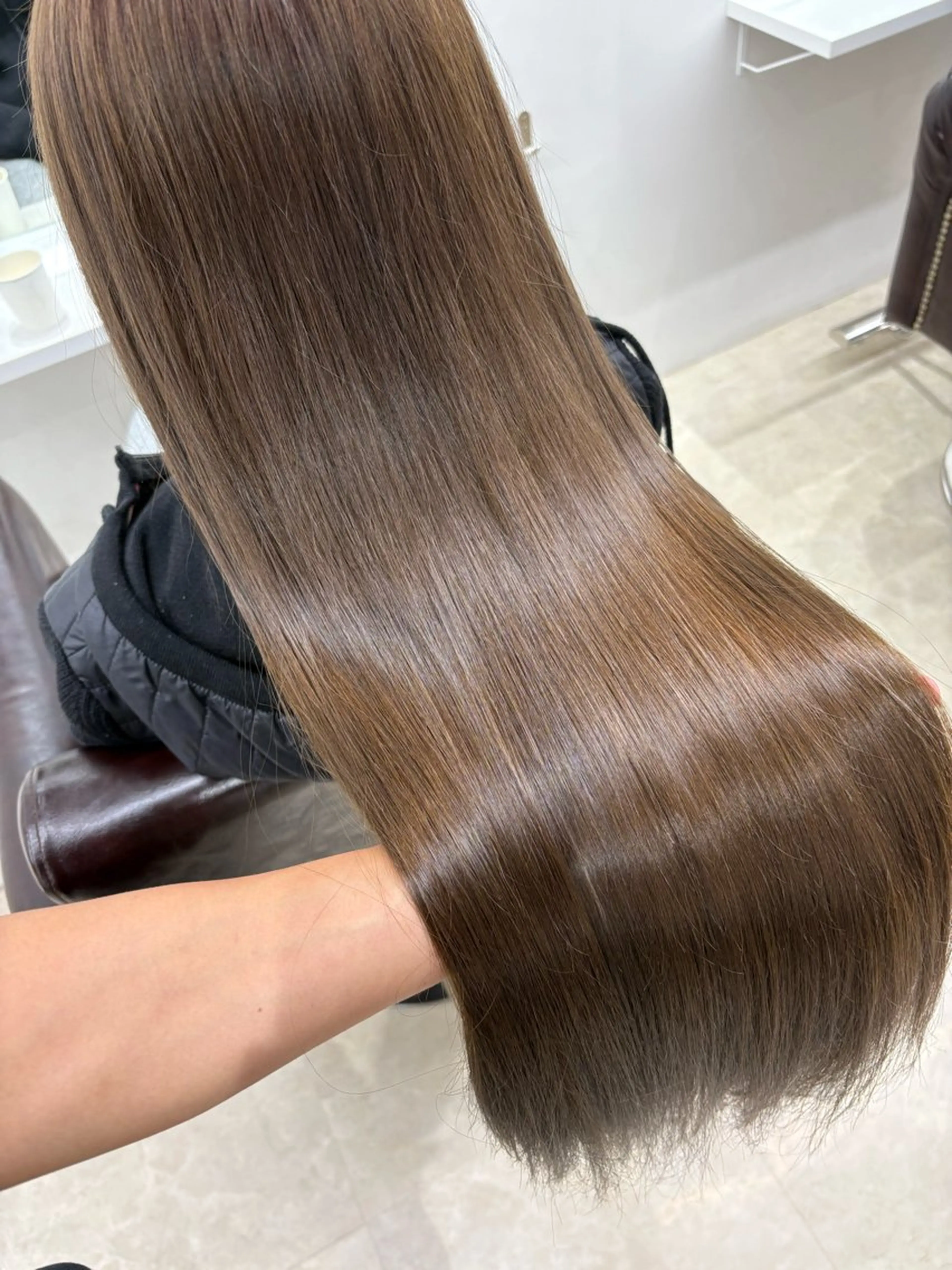 ロング カラー カット ヘアカラー トリートメント ヘアセット 新宿/韓国ヘア/ 髪質改善ストレートのヘアスタイル