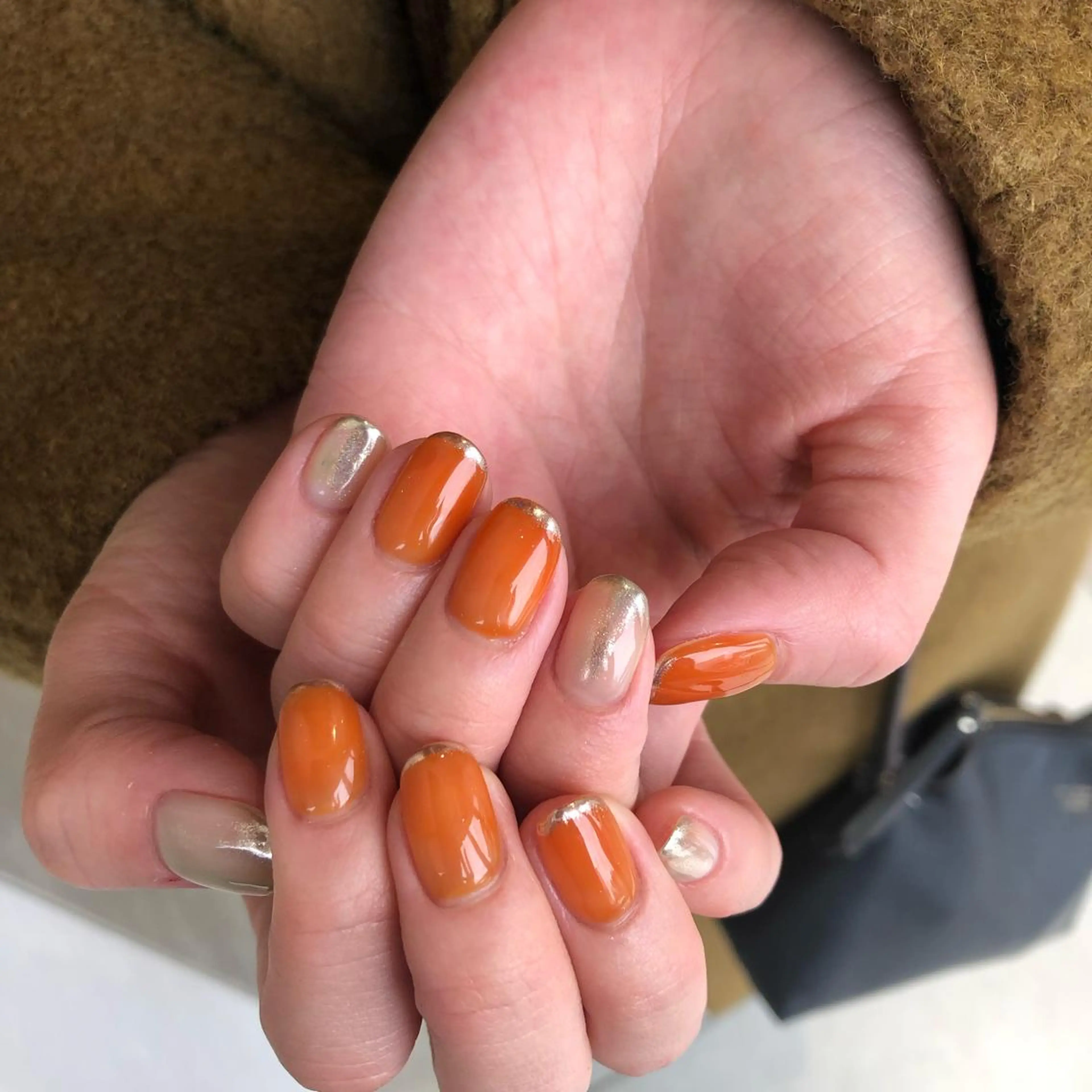 ネイル ミラーネイル オレンジ ハンドネイル EARTH nanaのネイルデザイン