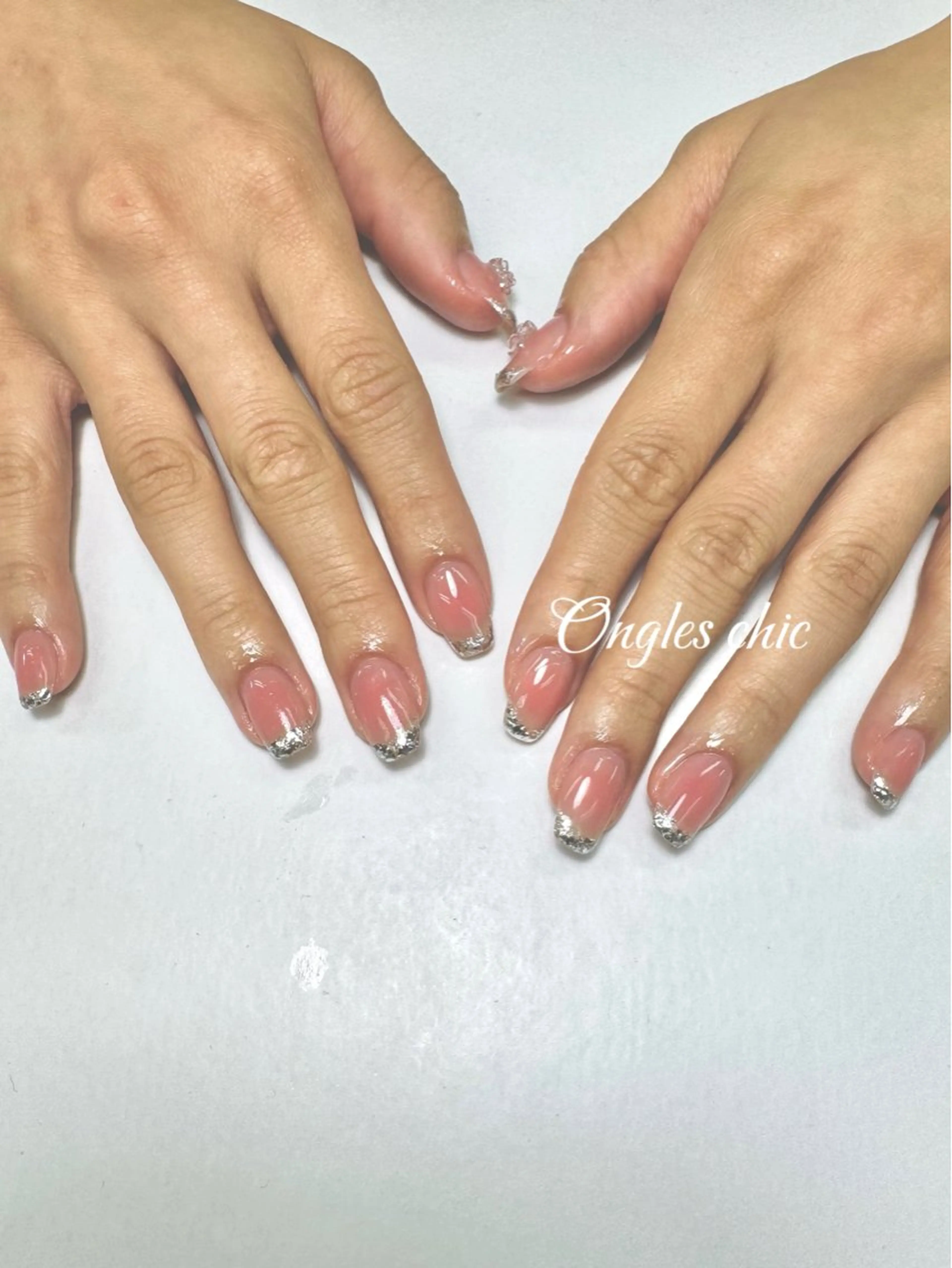 ネイル ハンドネイル ongles chicのネイルデザイン