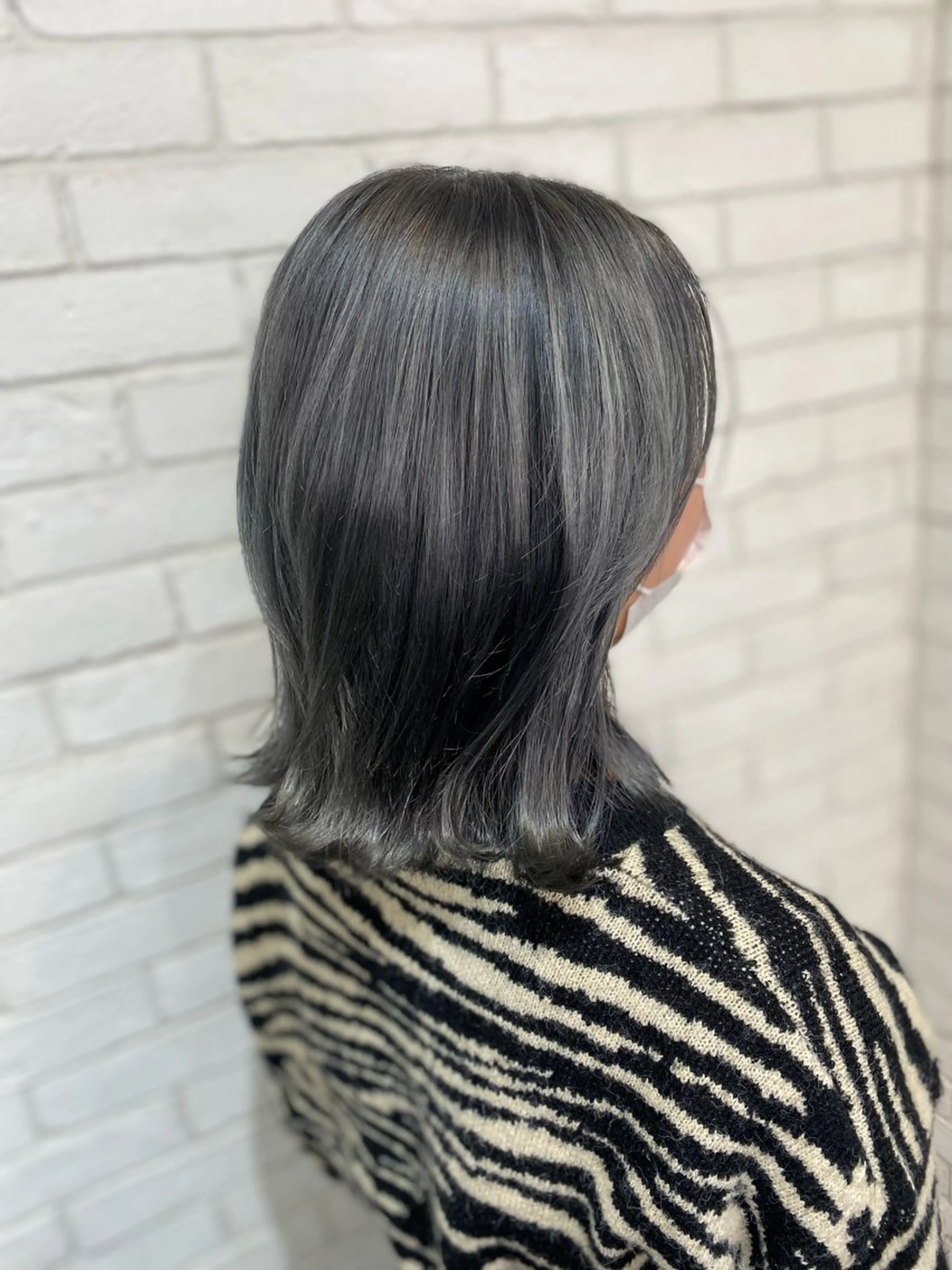 ミディアム カラー ヘアカラー トリートメント ヨシダ フミノリのヘアスタイル