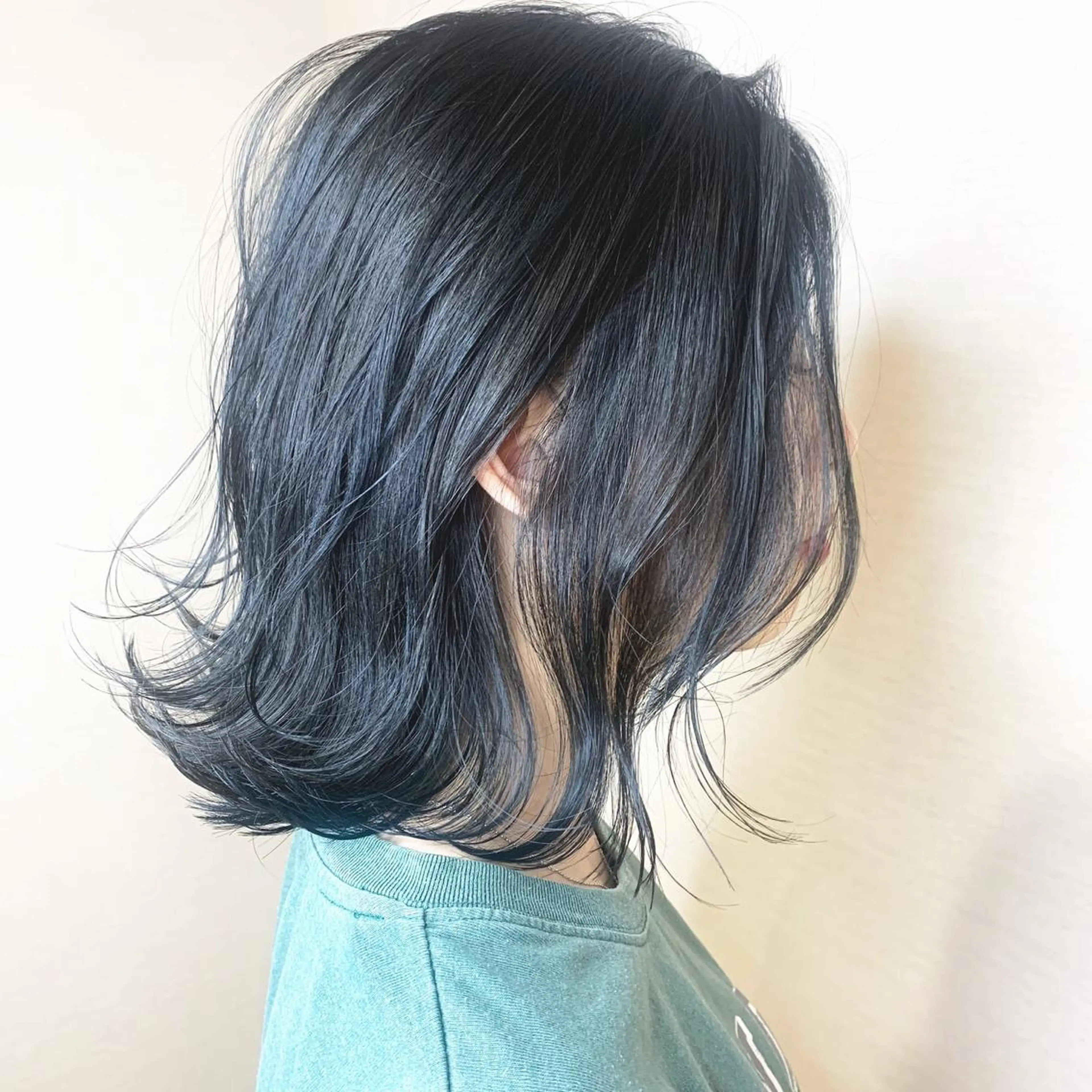 セミロング カラー 韓国レイヤーカット/ ダブルカラーのヘアスタイル