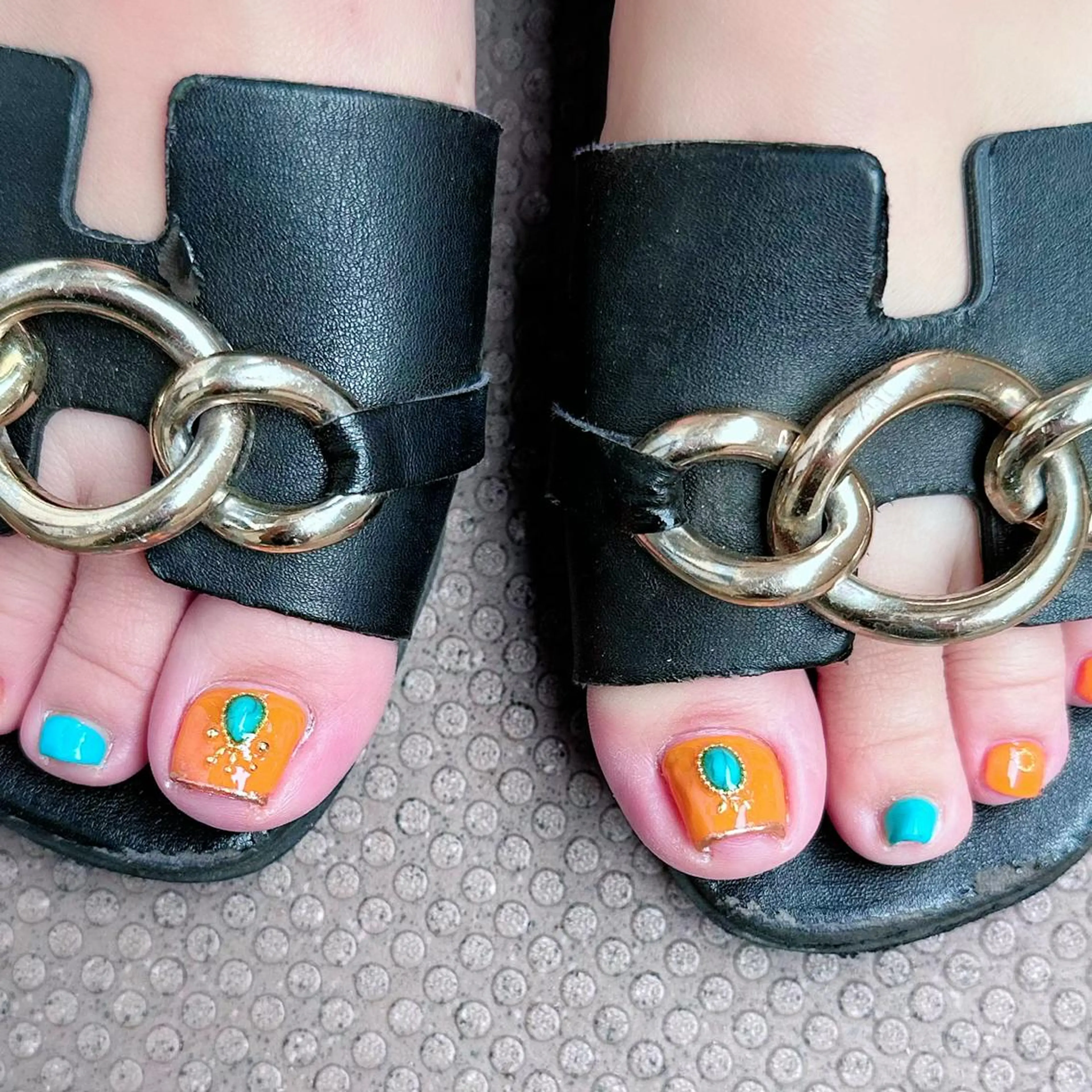 ネイル 新山 聖のネイルデザイン