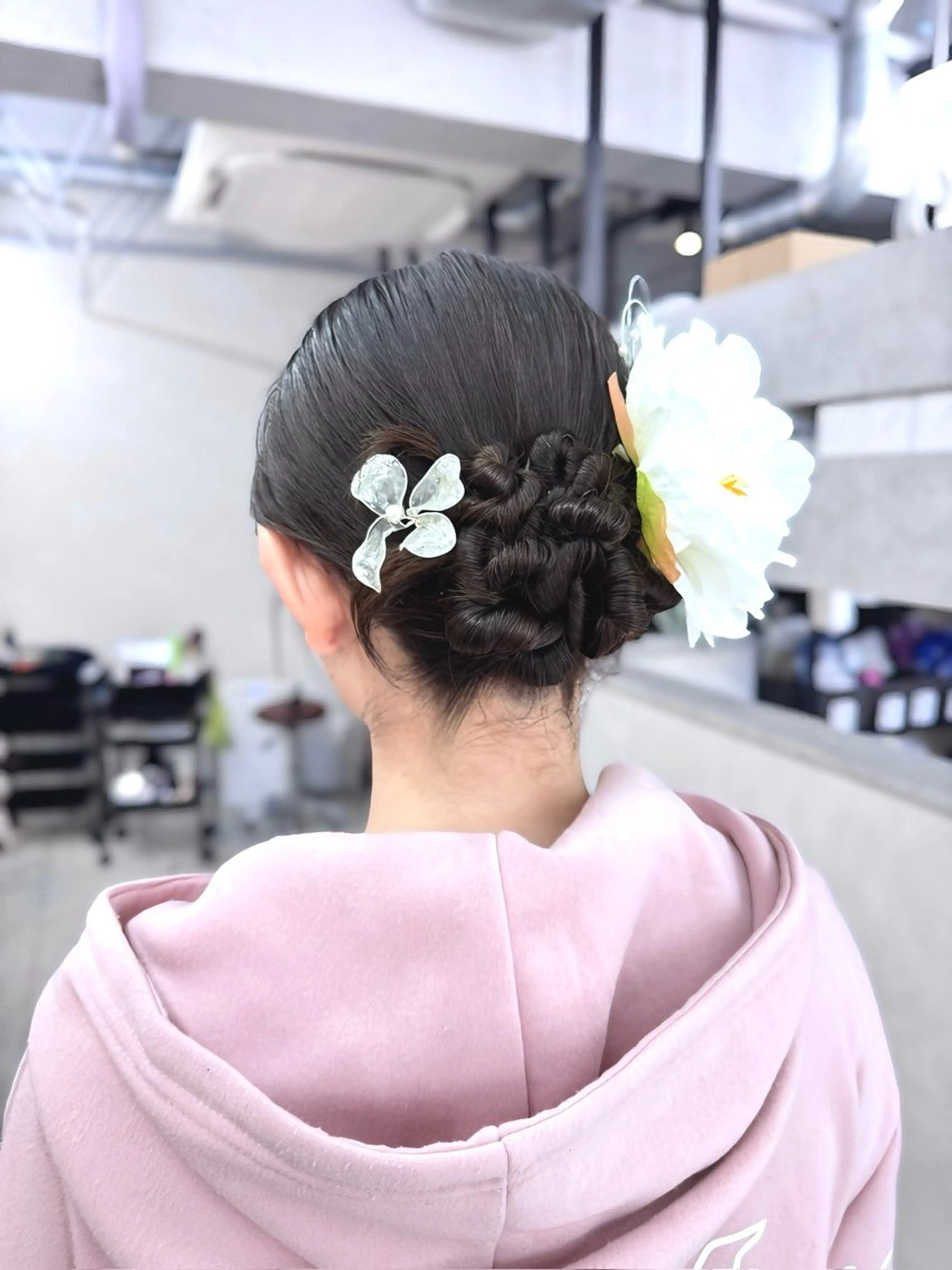 セミロング ヘアアレンジ 卒業式のヘアスタイル ヘアセット 伊藤 栄子のヘアスタイル