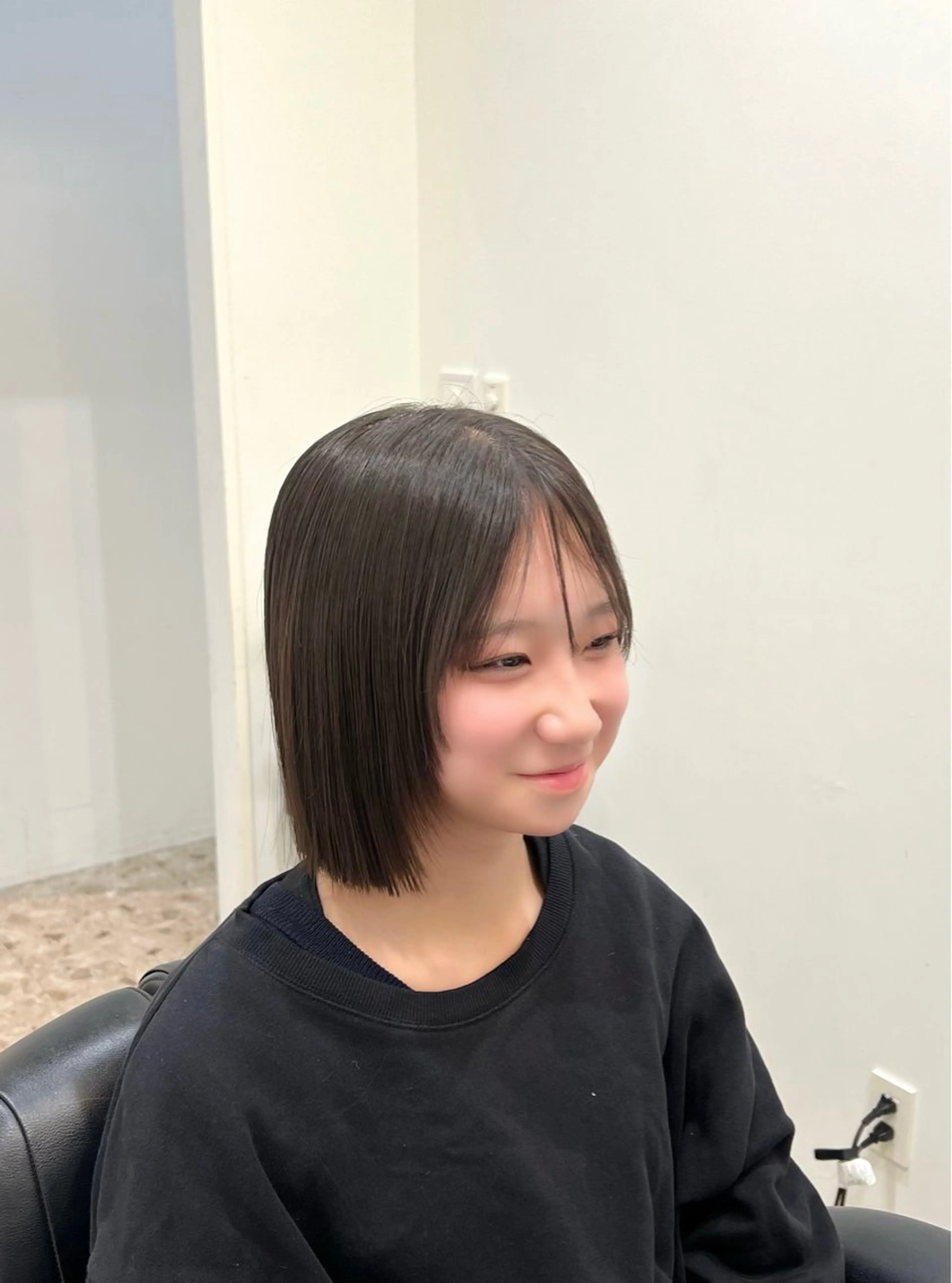 ショート ボブ カット トリートメント 髪質改善/レイヤー/ 透明感カラー/桃谷翼のヘアスタイル