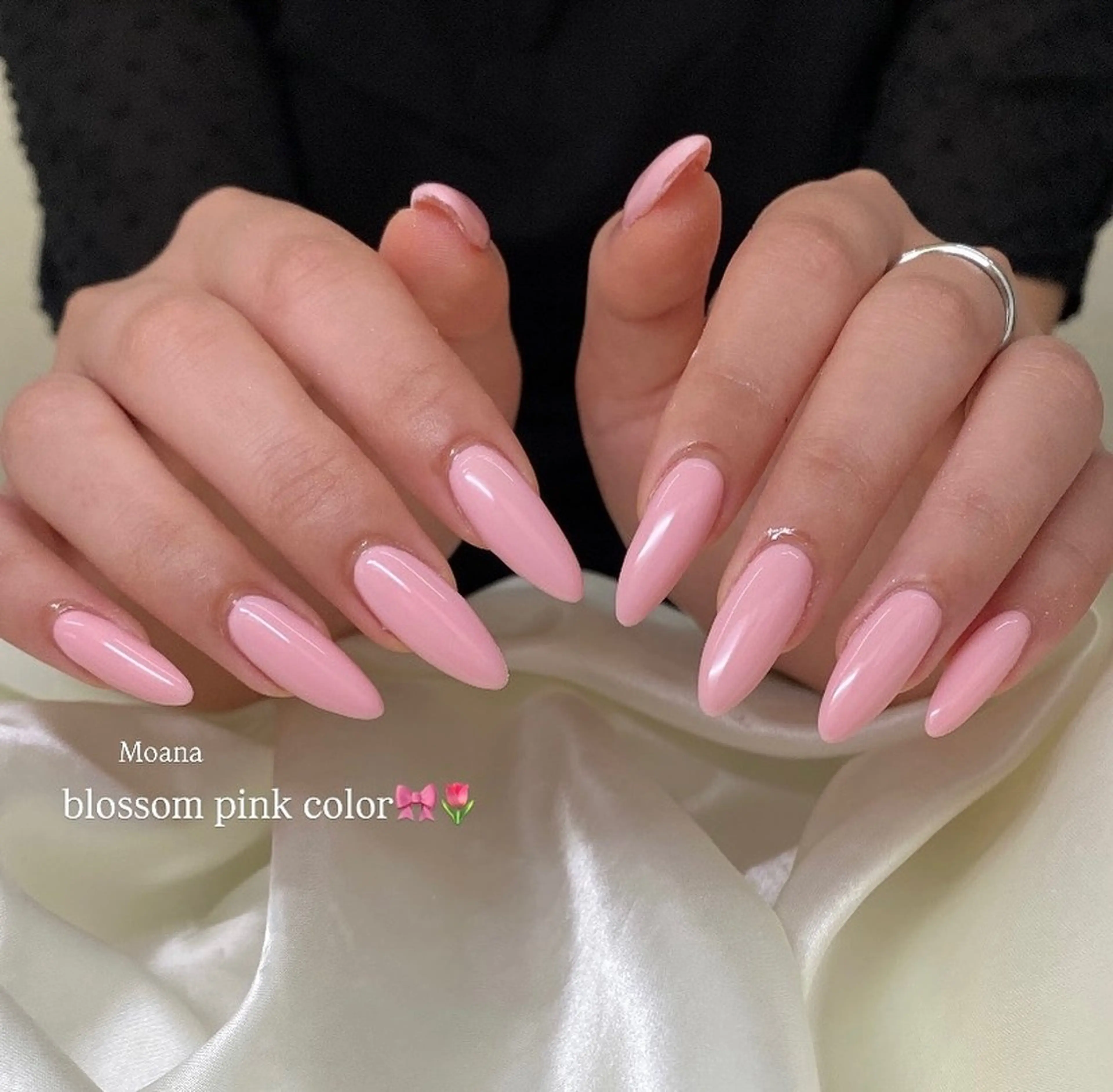 ネイル 韓国ネイル ロングネイル ワンカラーネイル ピンク シンプルネイル ハンドネイル Moana manamiのネイルデザイン