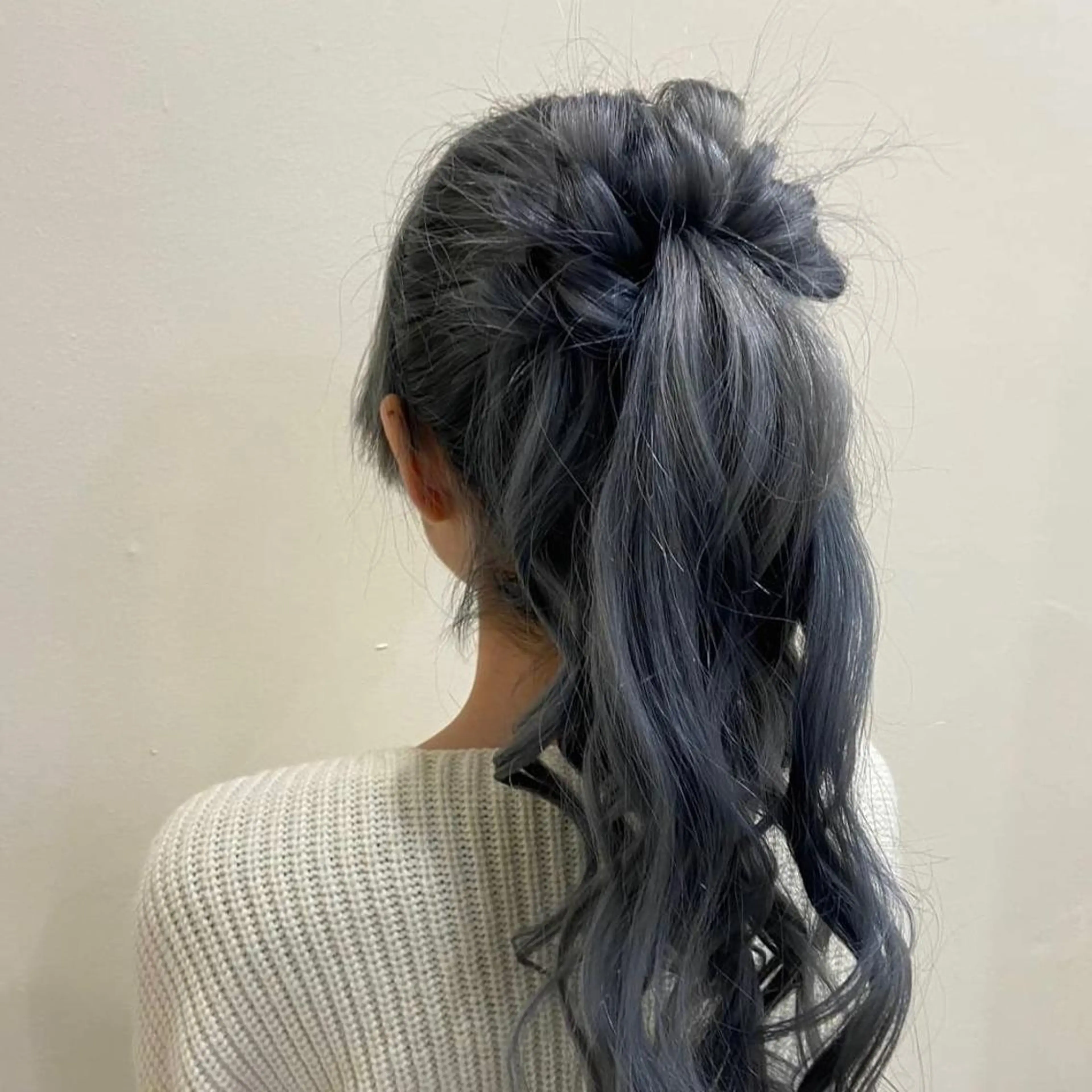 ロング ヘアアレンジ ポニーテール ヘアセット ワタナベ リリコのヘアスタイル