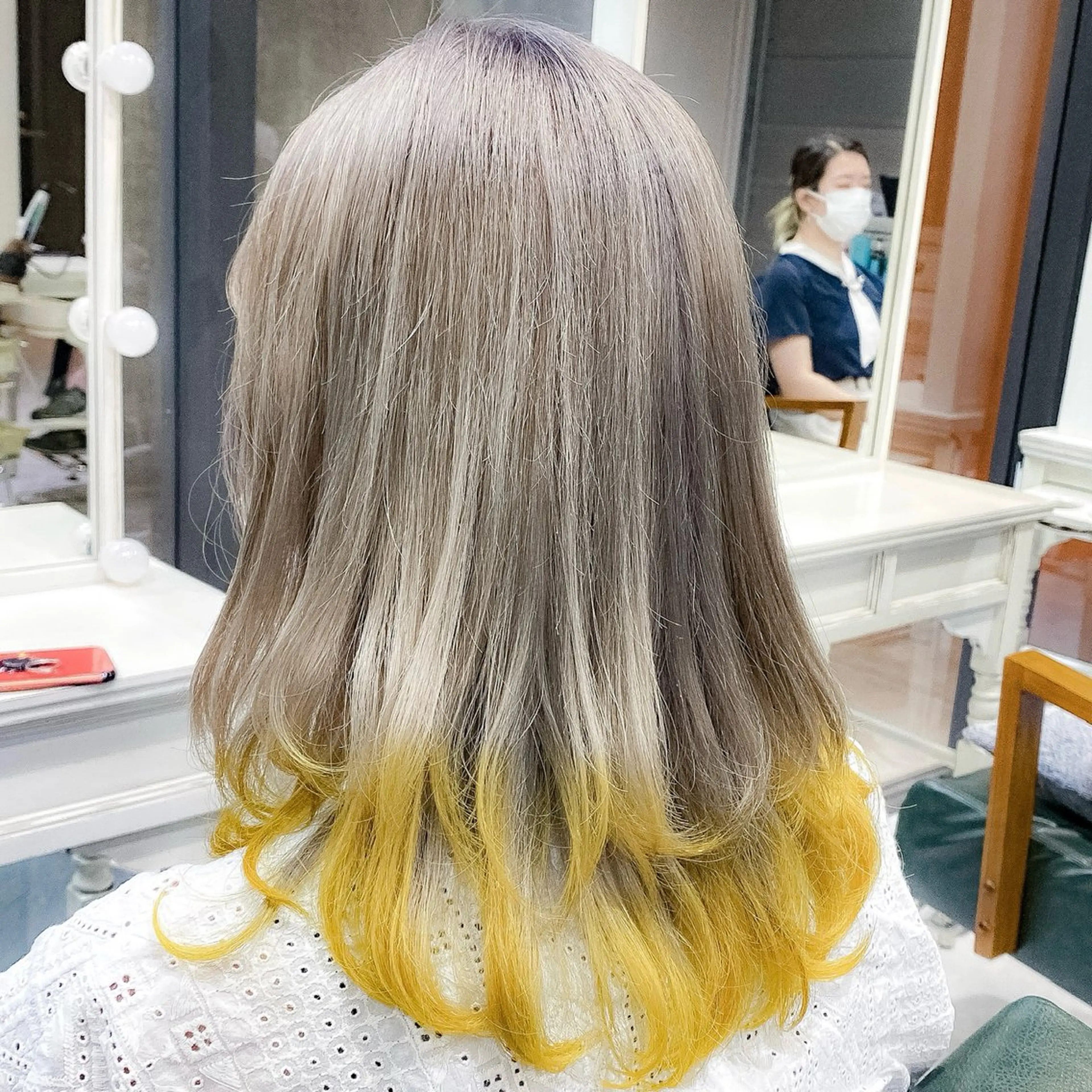 セミロング カラー ベージュカラー ブリーチ デザインカラー グラデーションカラー ハイトーンカラー DAYS Men’sのヘアスタイル