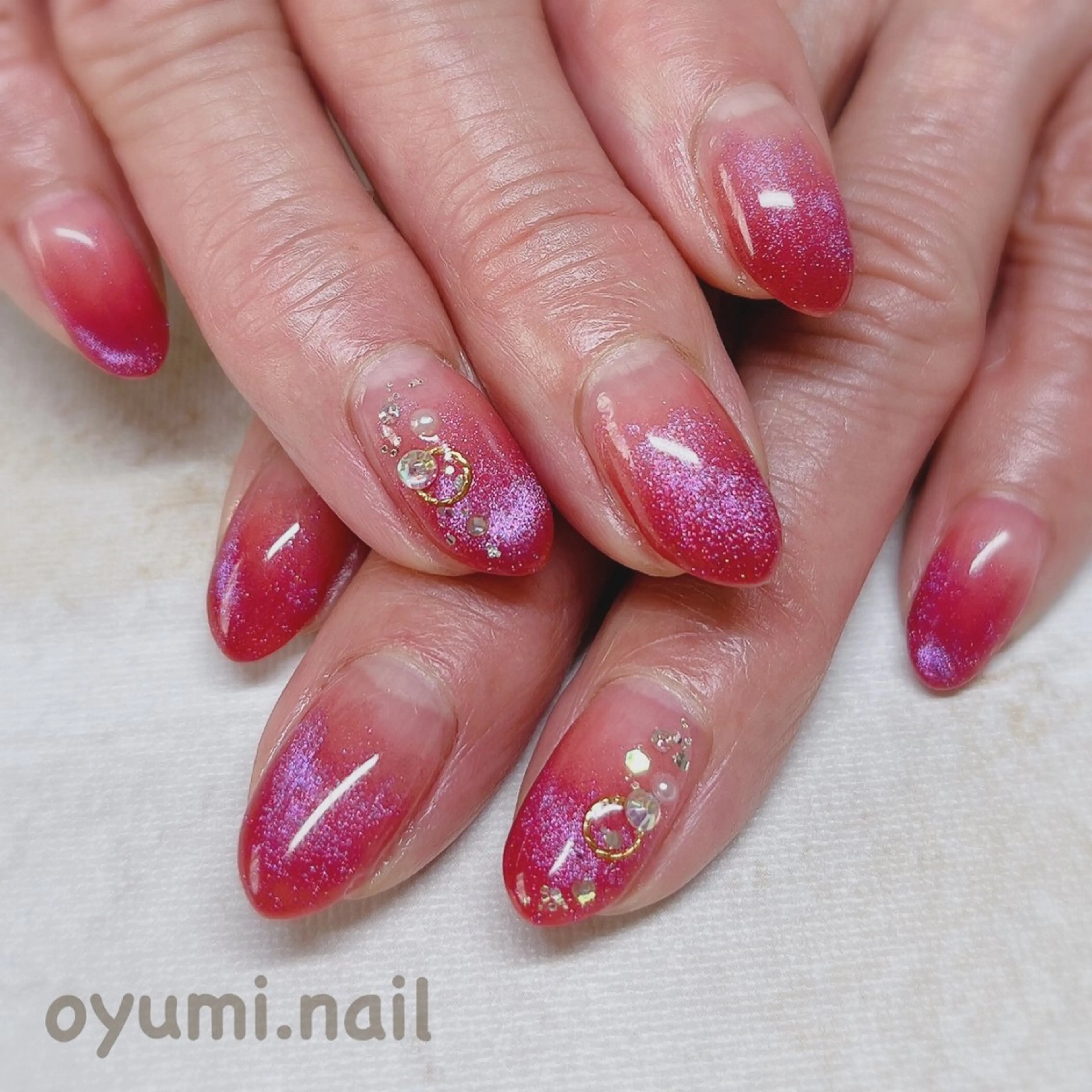 ネイル グラデーション マグネットネイル ハンドネイル takanashi yumiのネイルデザイン