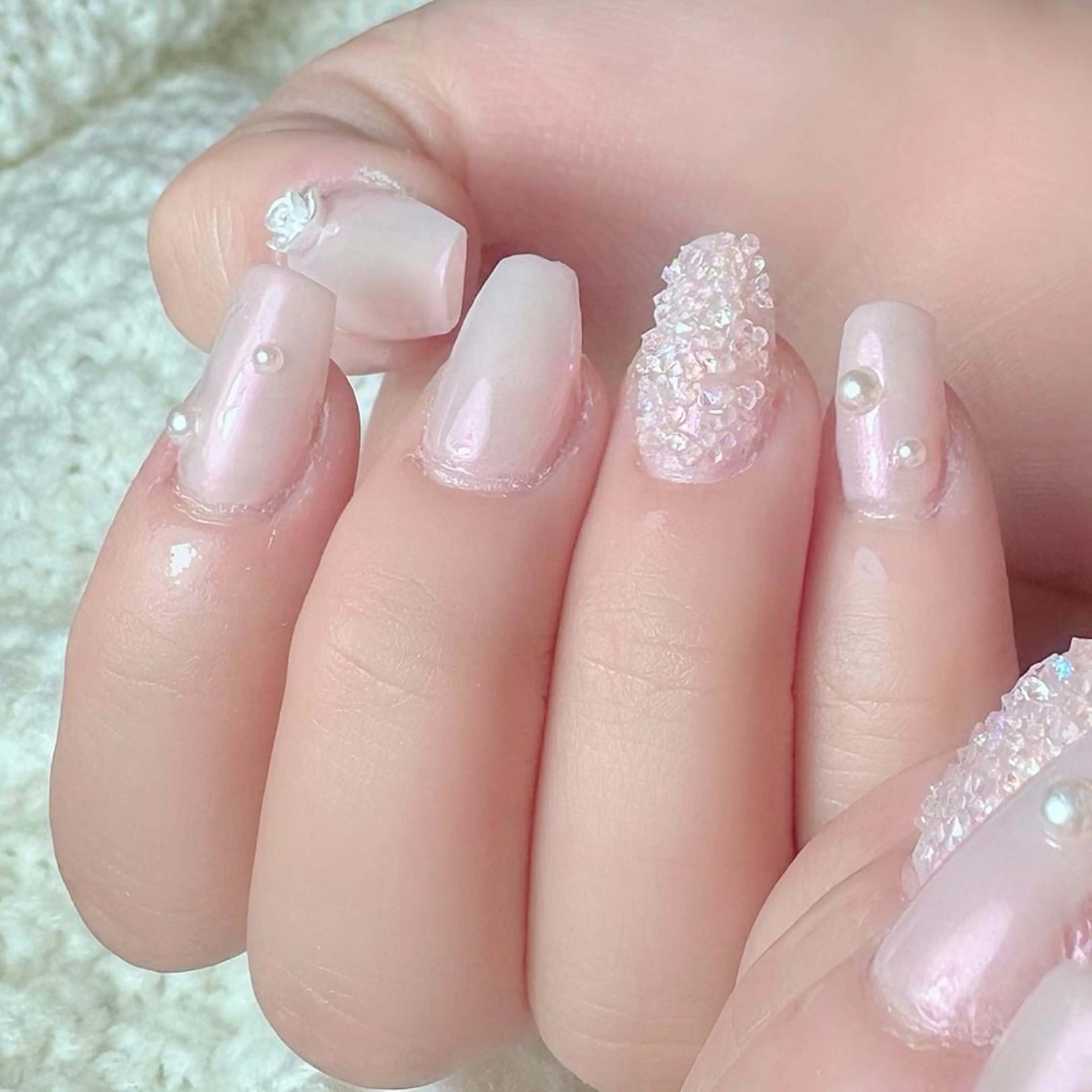 ネイル 新山 聖のネイルデザイン