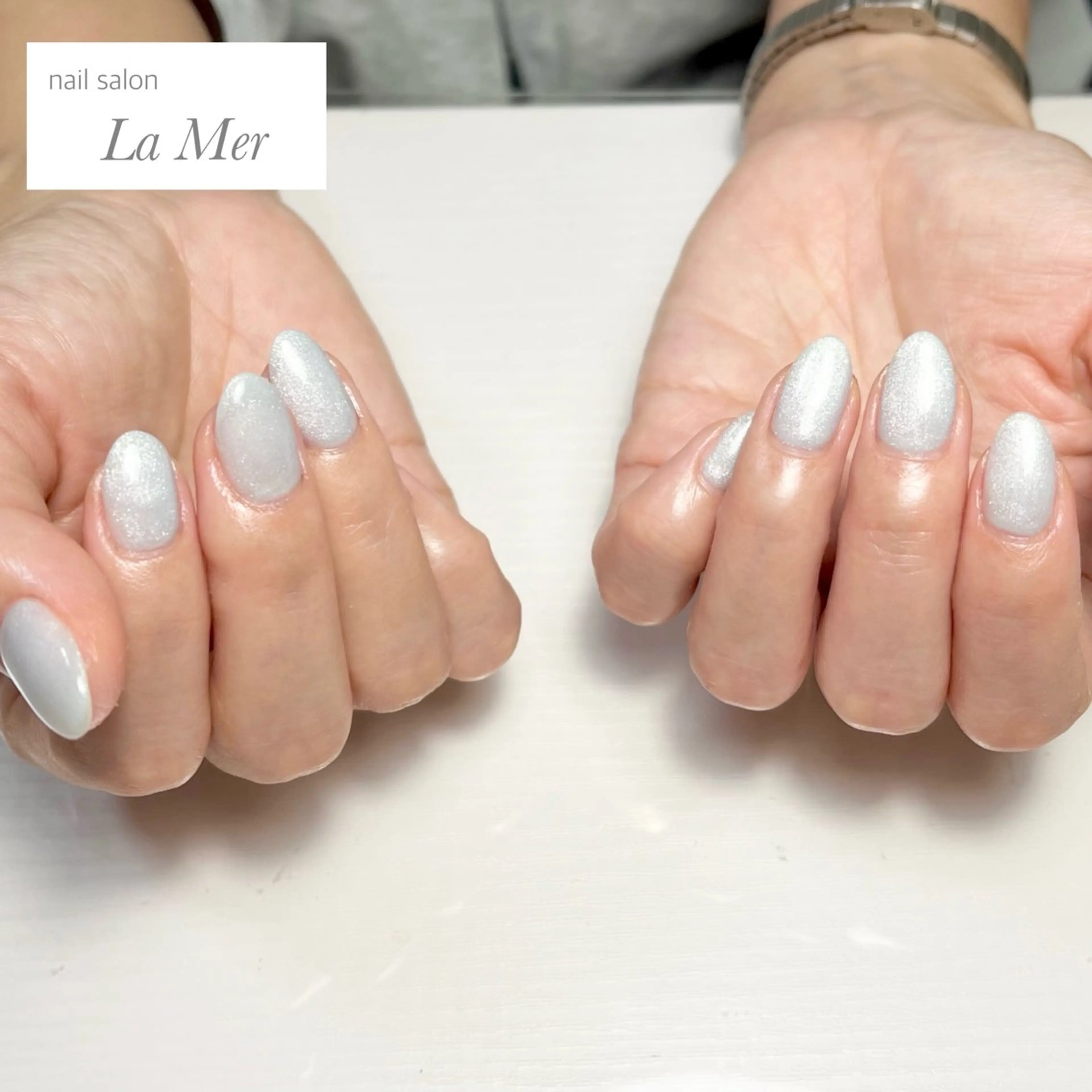 ネイル ブルー ジェルネイル マグネットネイル ワンカラーネイル シンプルネイル ハンドネイル nailsalon La Merのネイルデザイン