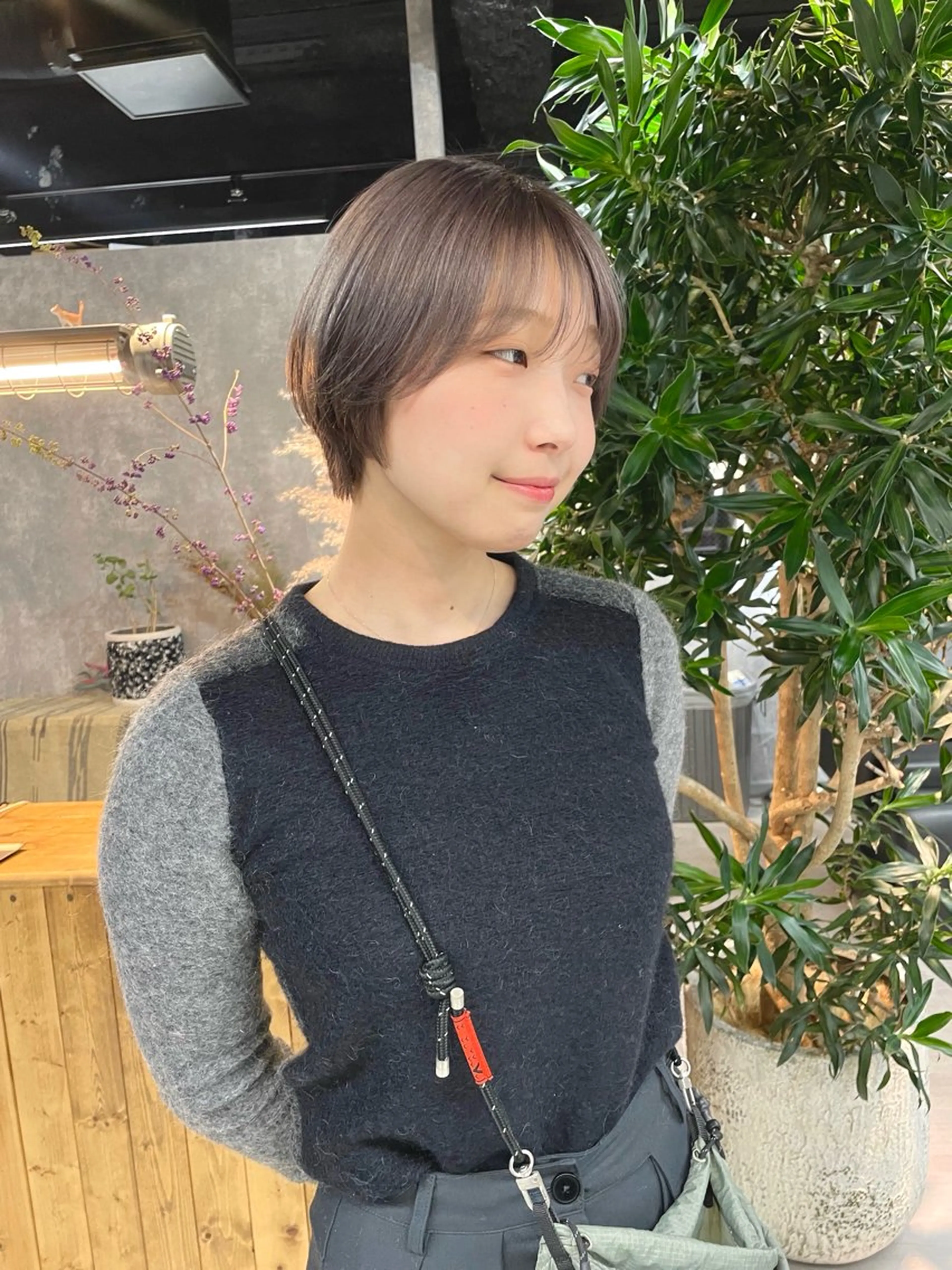 ショート カラー グレージュ ショートヘア レイヤーカット/韓国 /心斎橋/宮城ほのかのヘアスタイル